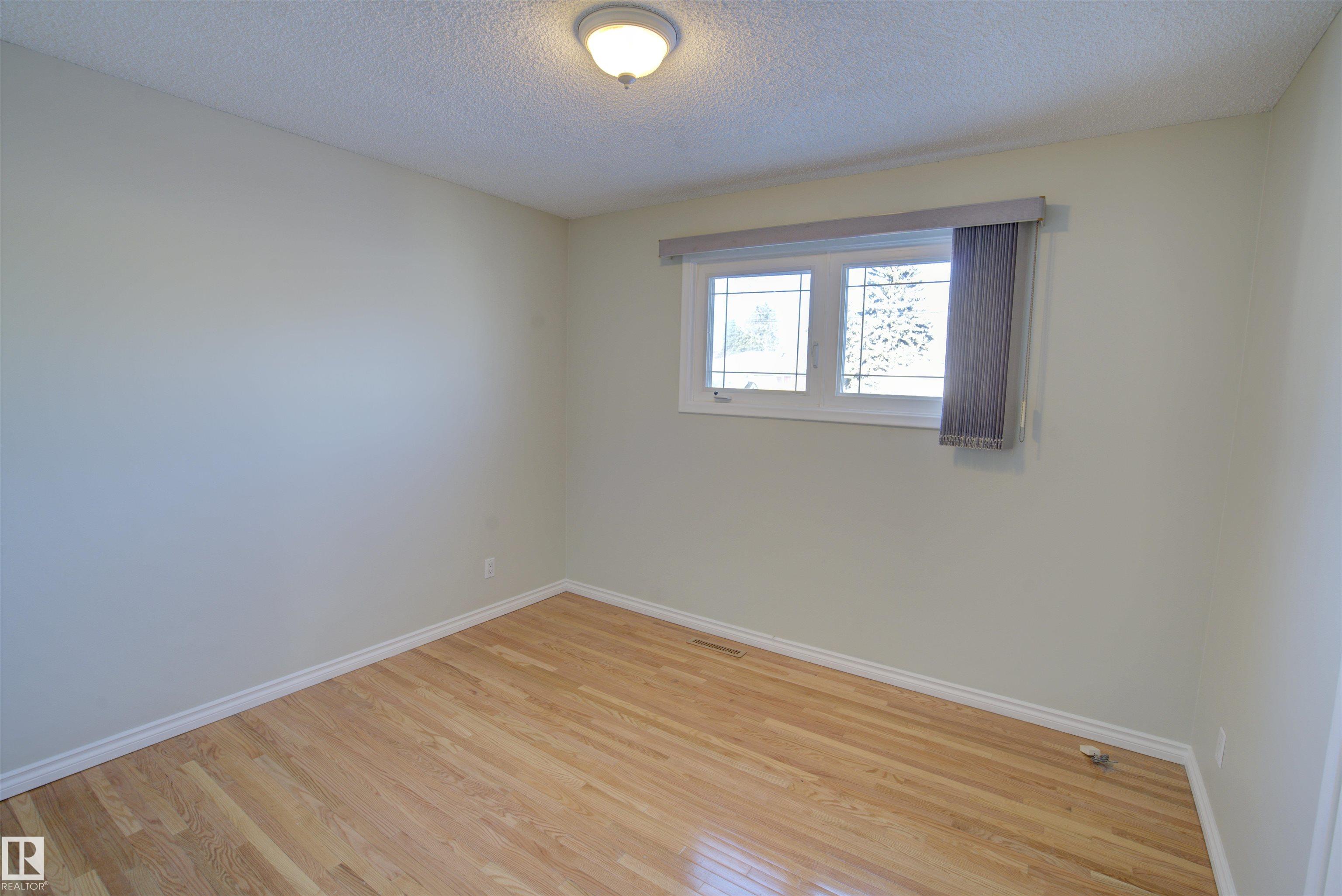 Photo 19 at 10508 130th Avenue NW, Lauderdale, Edmonton