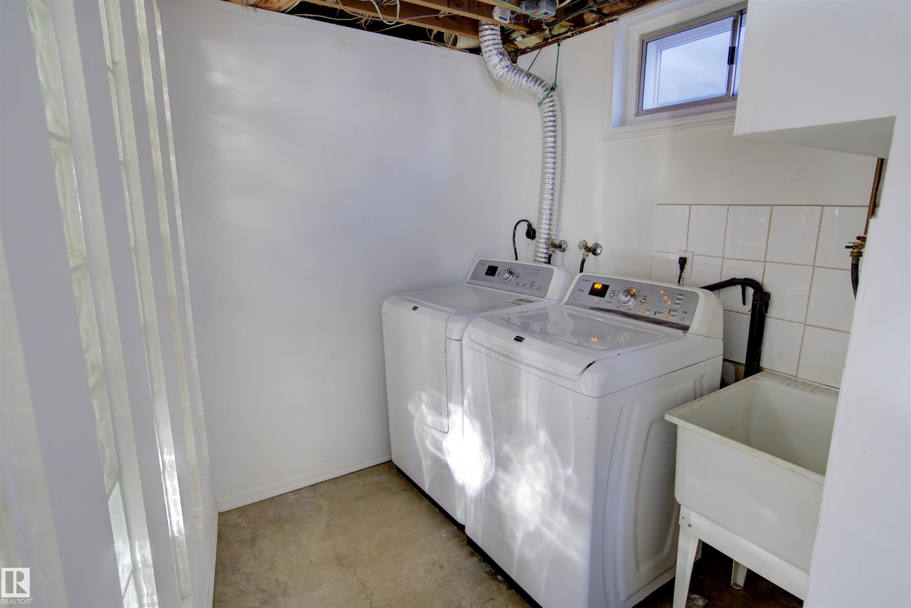 Photo 32 at 10508 130th Avenue NW, Lauderdale, Edmonton