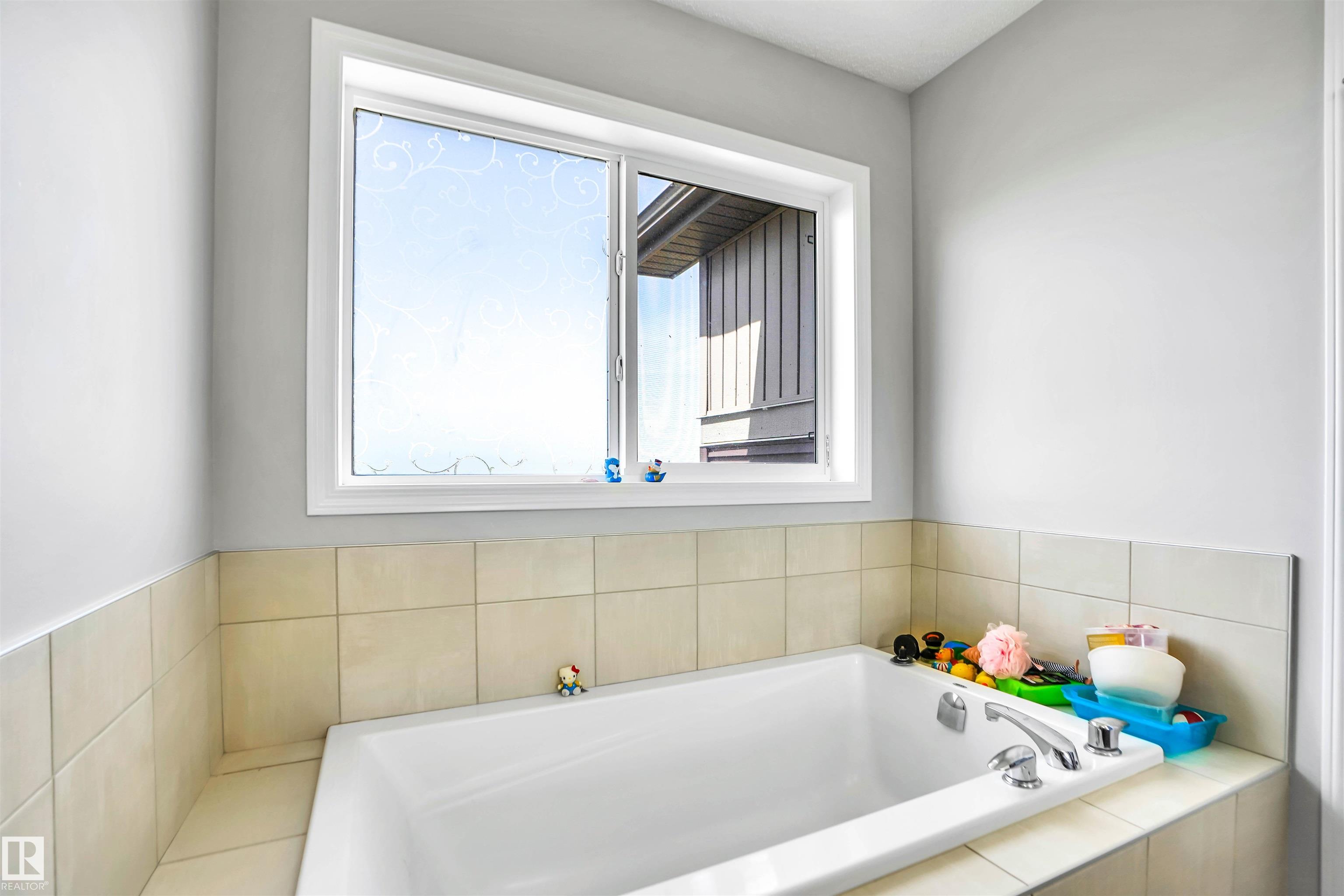 Photo 26 at 2743 Collins Crescent SW, Cavanagh, Edmonton