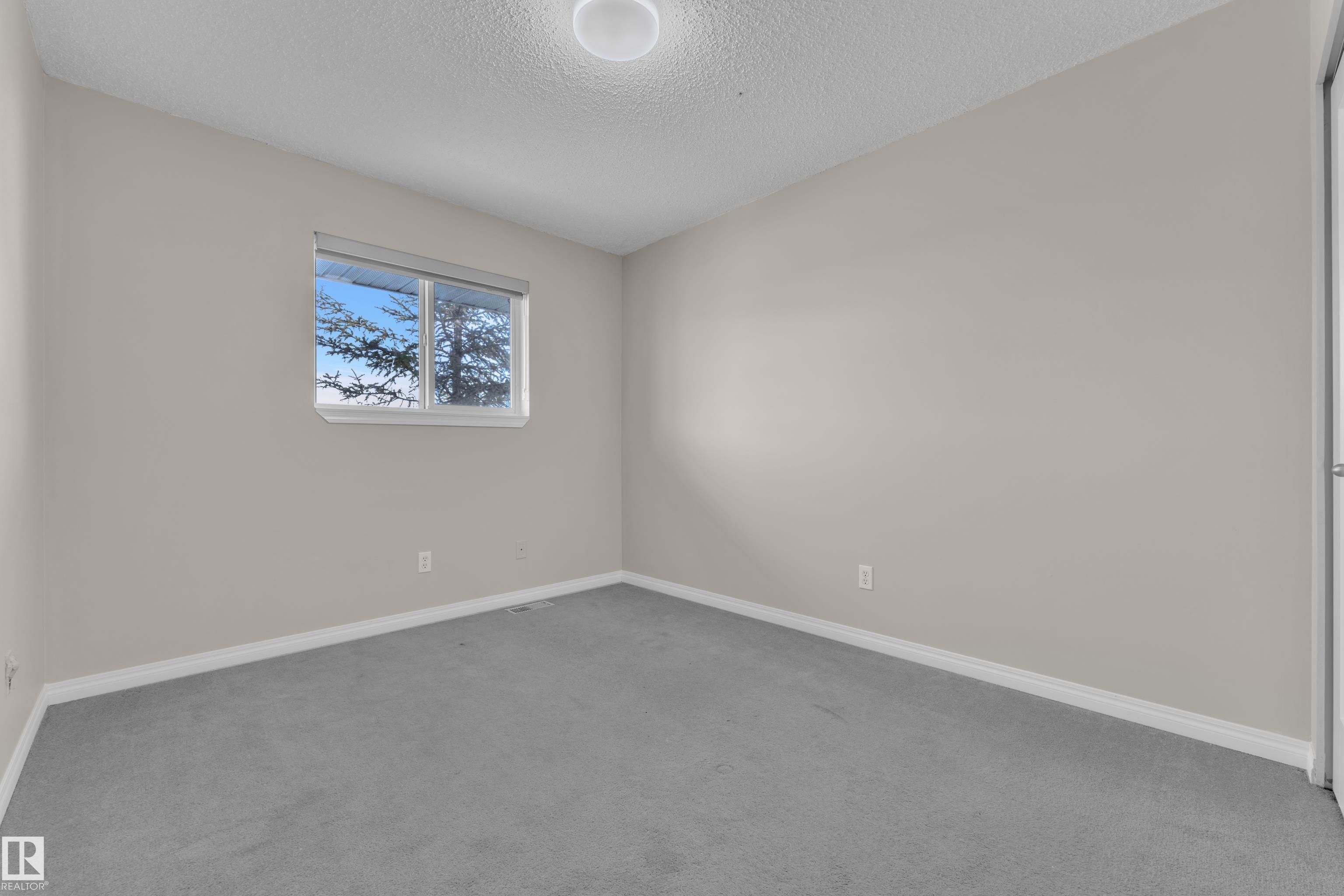 Photo 22 at 137 - 180 Bridgeport Boulevard, Bridgeport, Leduc