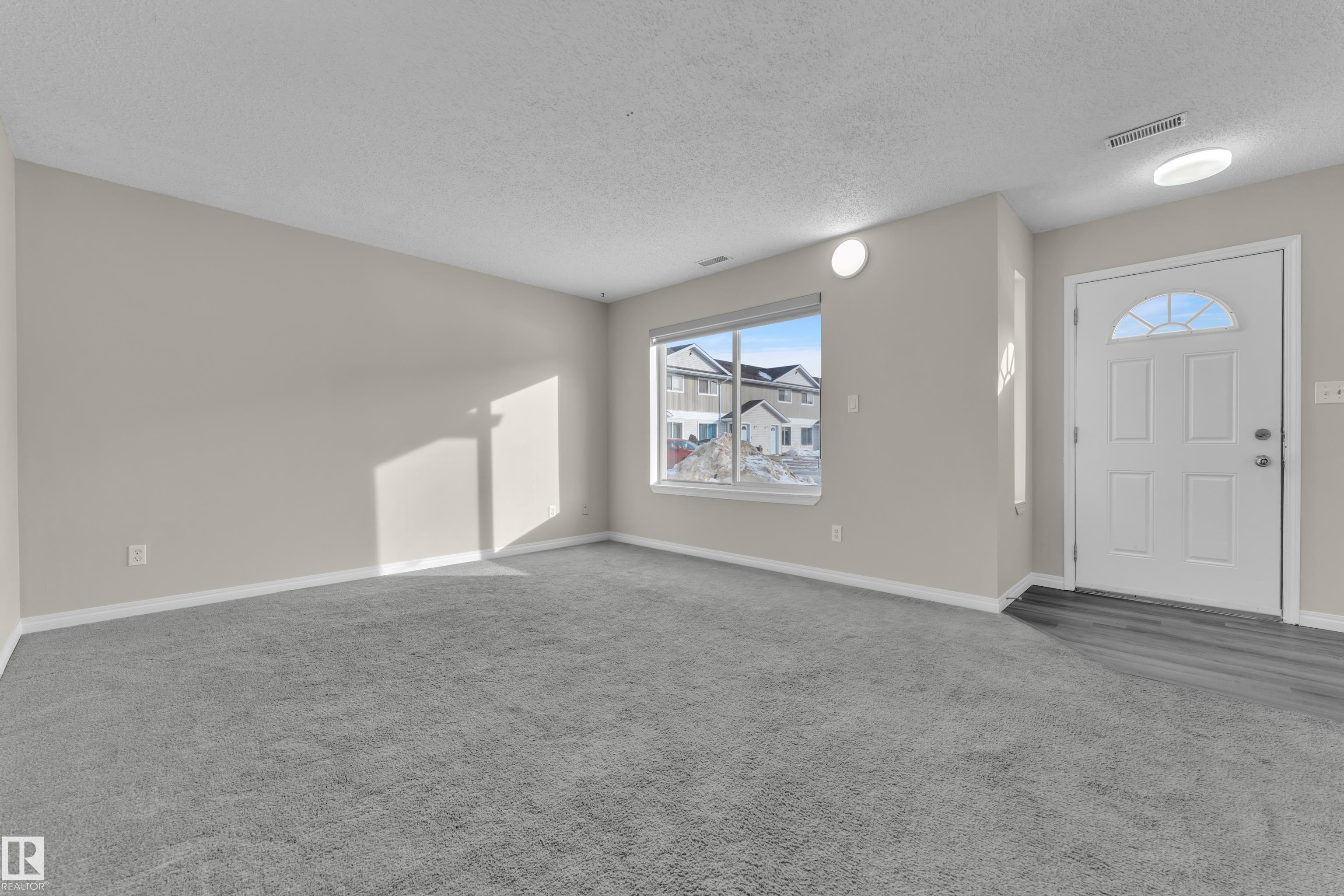 Photo 10 at 137 - 180 Bridgeport Boulevard, Bridgeport, Leduc