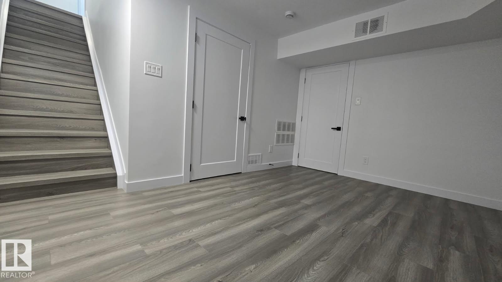 Photo 12 at 222 Village On The Green green NW, York, Edmonton