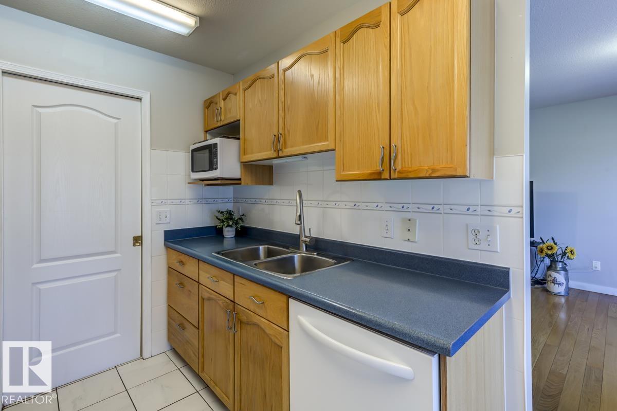 Photo 14 at 13320 124 Street NW, Kensington, Edmonton