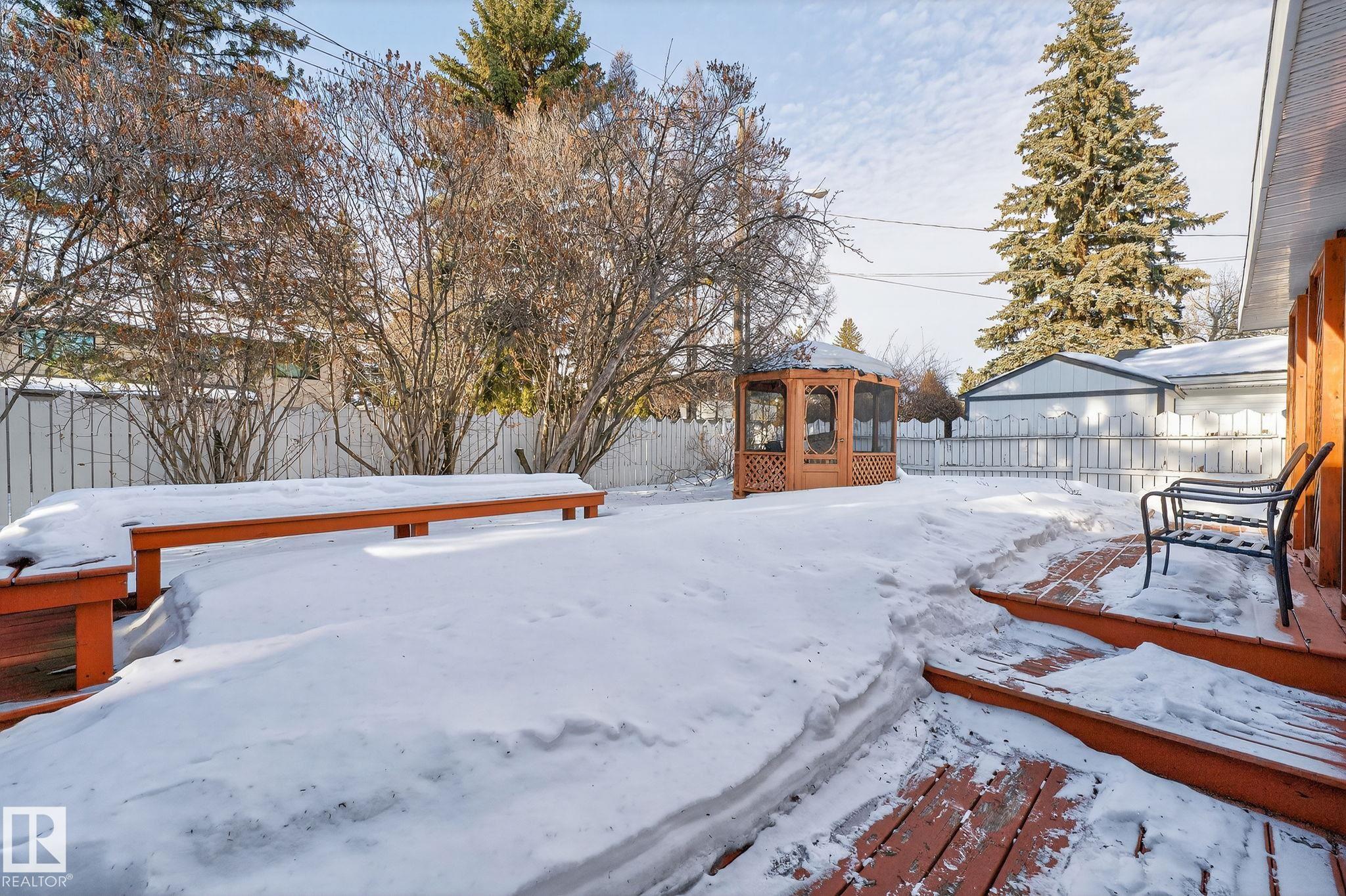 Photo 33 at 16 Laurier Place NW, Laurier Heights, Edmonton