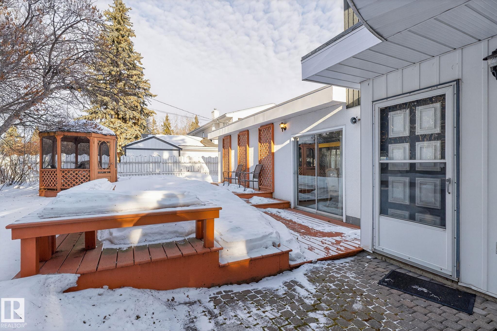 Photo 34 at 16 Laurier Place NW, Laurier Heights, Edmonton