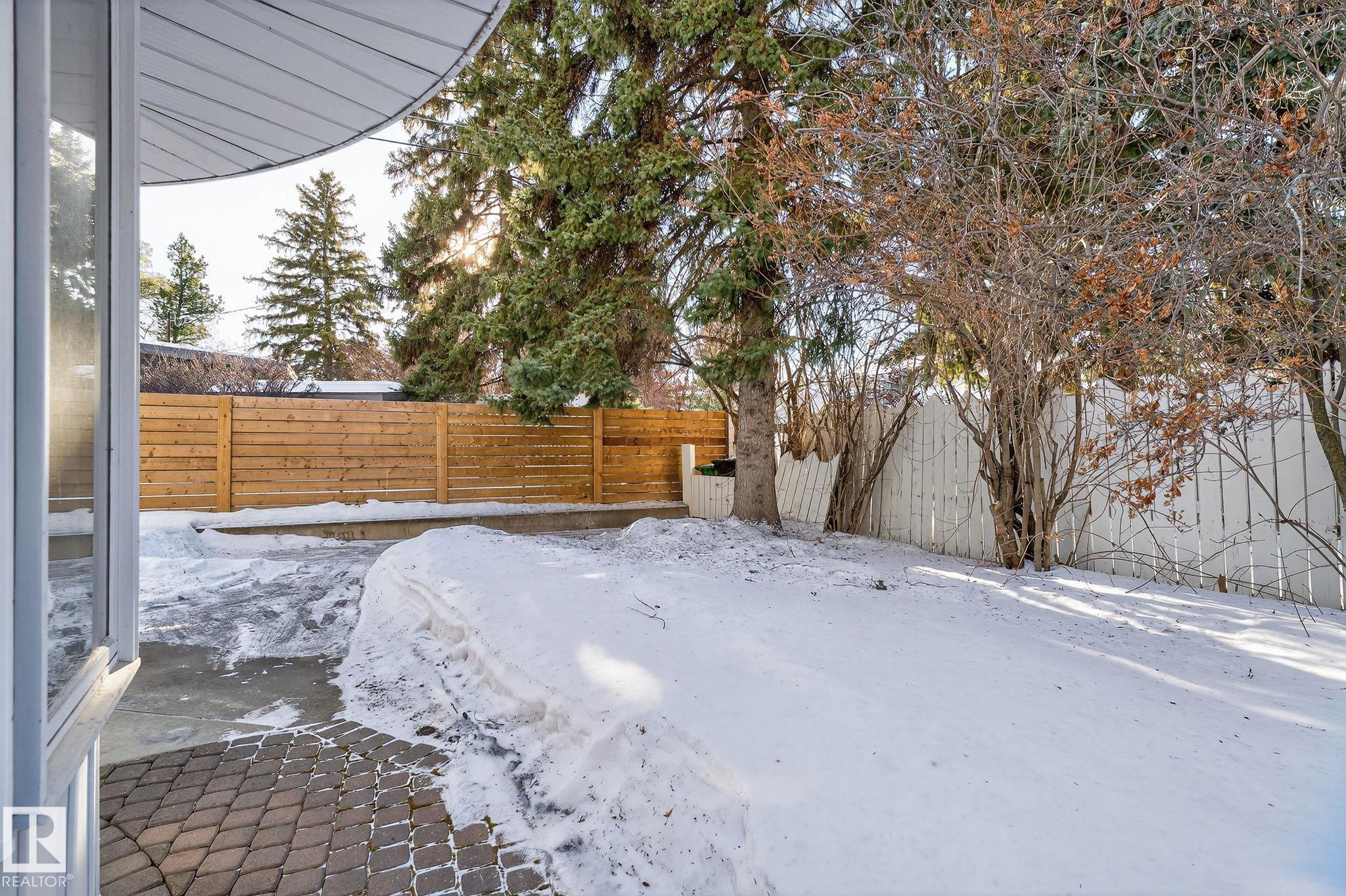 Photo 35 at 16 Laurier Place NW, Laurier Heights, Edmonton