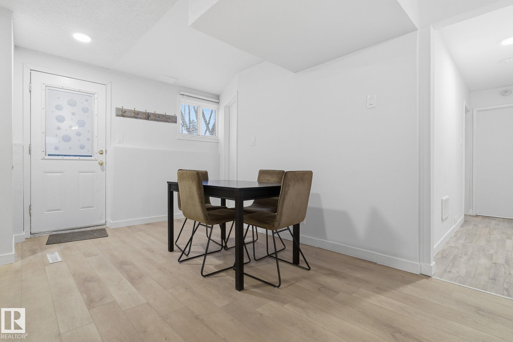 Photo 23 at 10226 154 Street NW, Canora, Edmonton