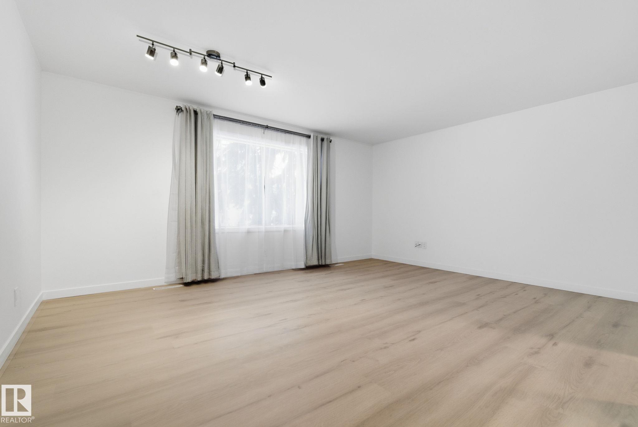 10226 154 Street NW, Canora, Edmonton