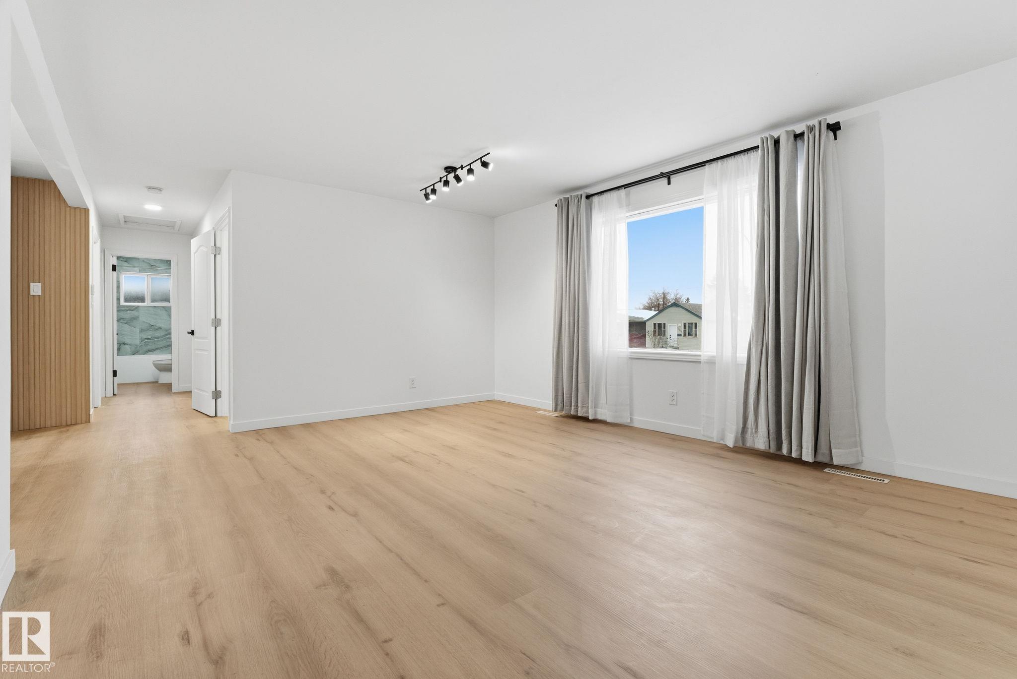 10226 154 Street NW, Canora, Edmonton