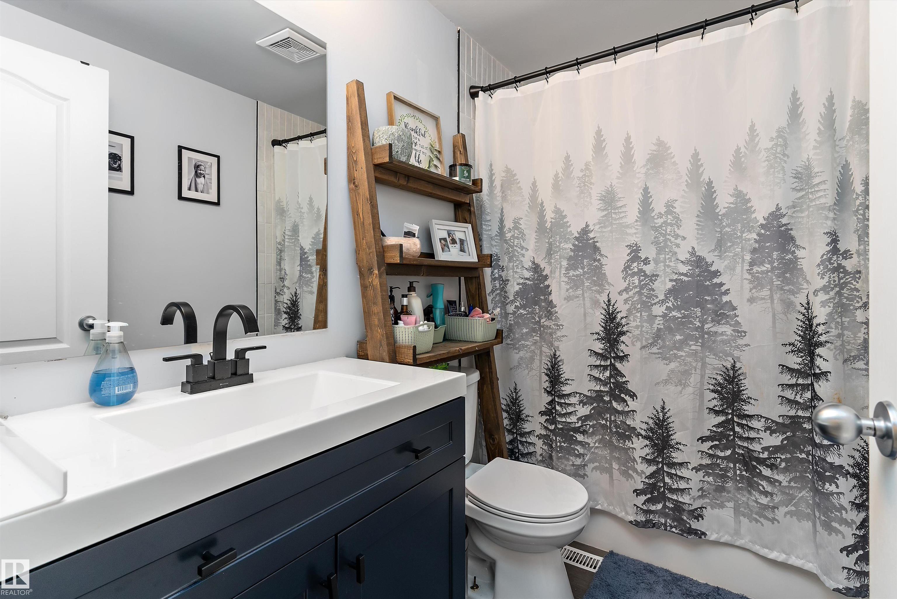 Photo 17 at 3320 48 Street NW, Weinlos, Edmonton