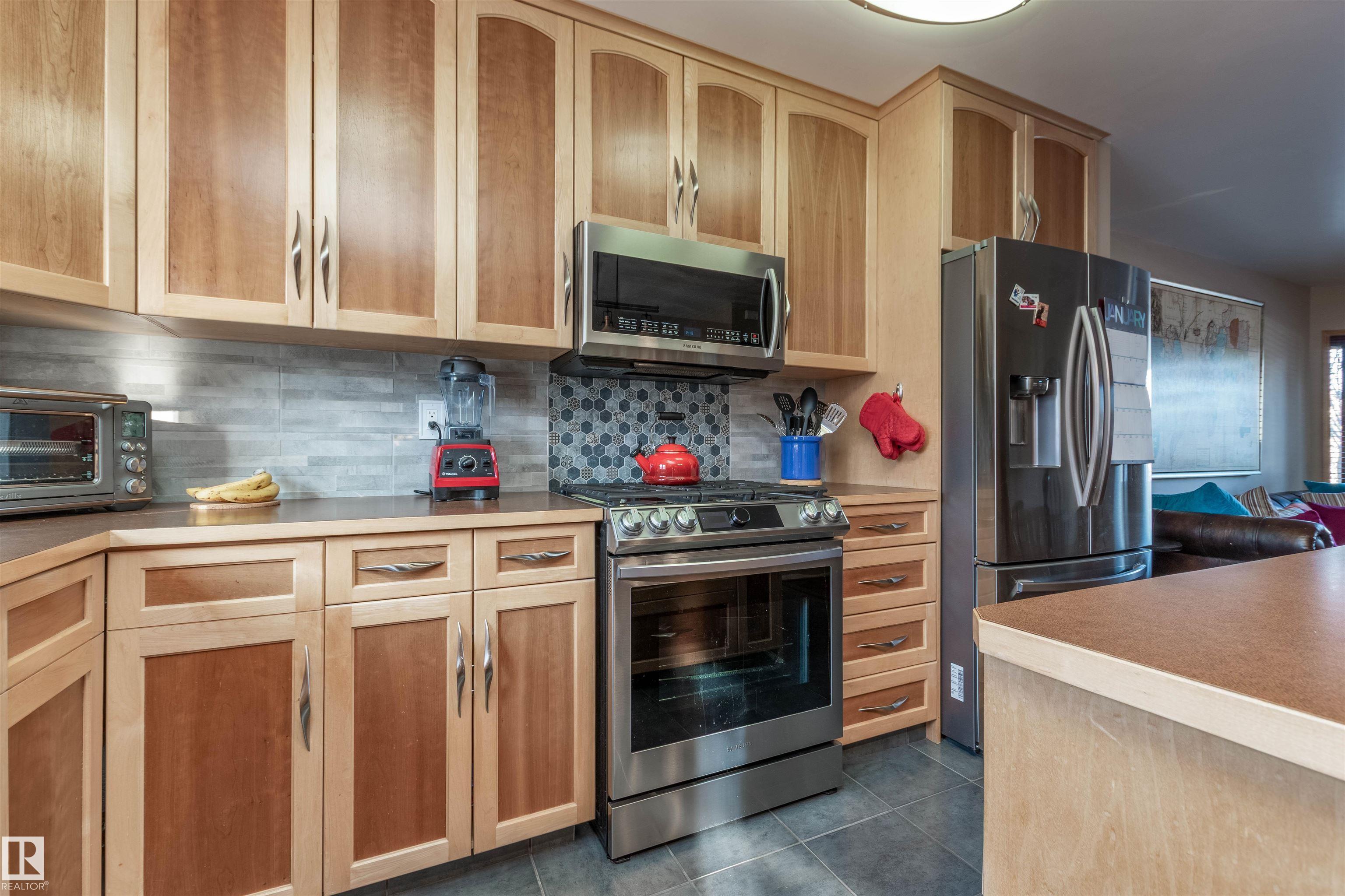 Photo 12 at 11158 51 Street NW, Highlands, Edmonton