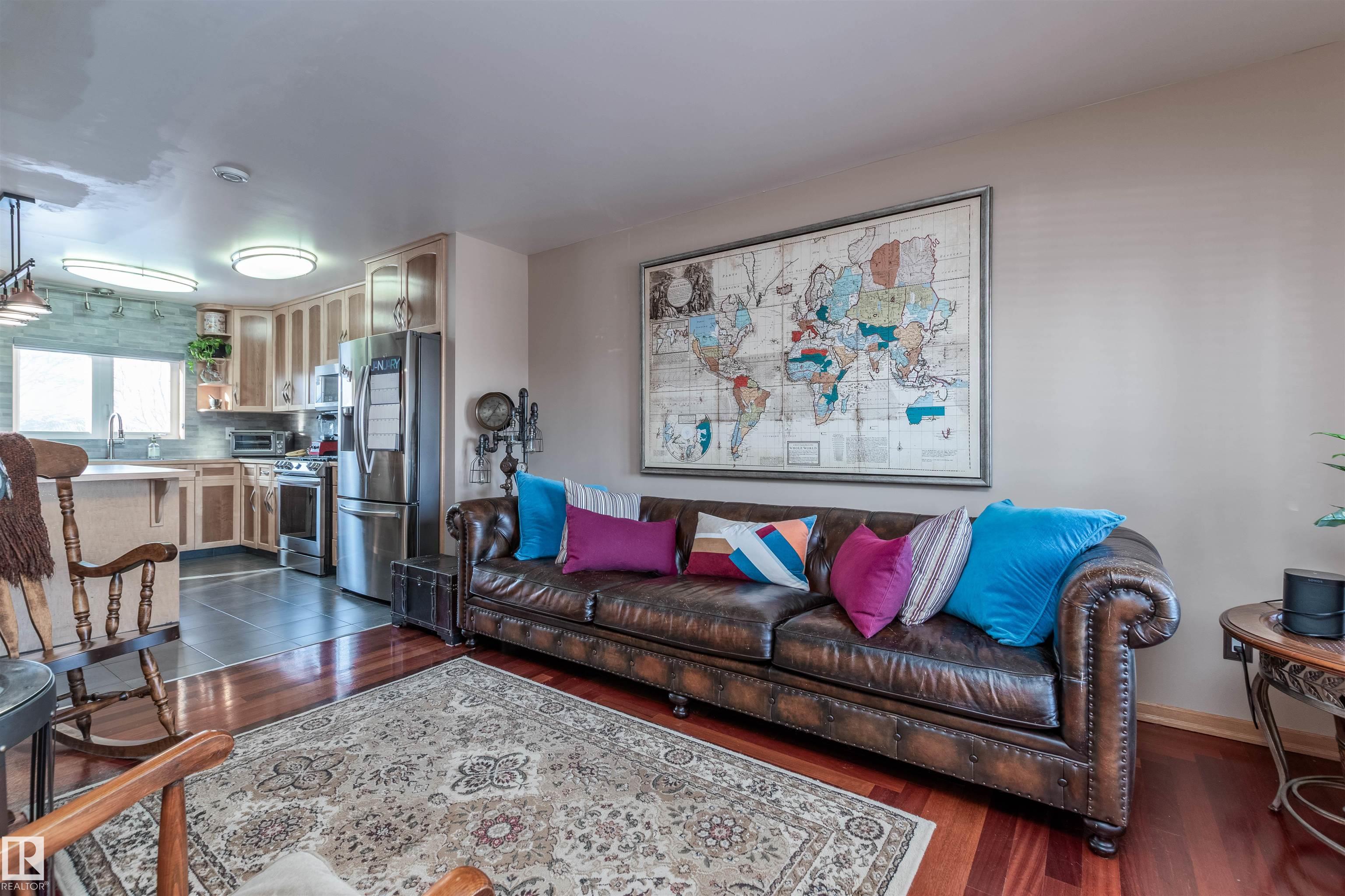 Photo 8 at 11158 51 Street NW, Highlands, Edmonton