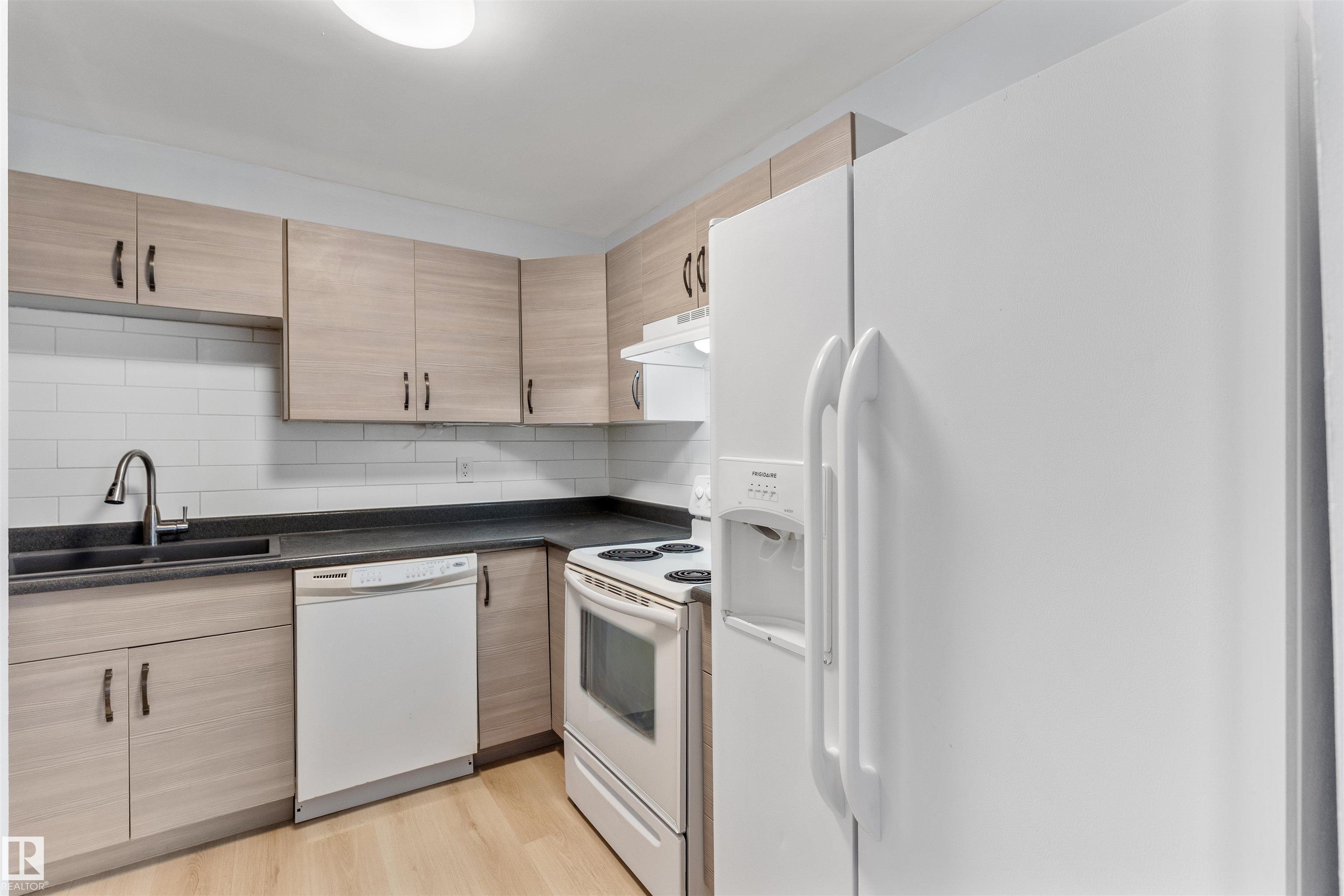 Photo 14 at 151 Marlborough Place NW, Ormsby Place, Edmonton