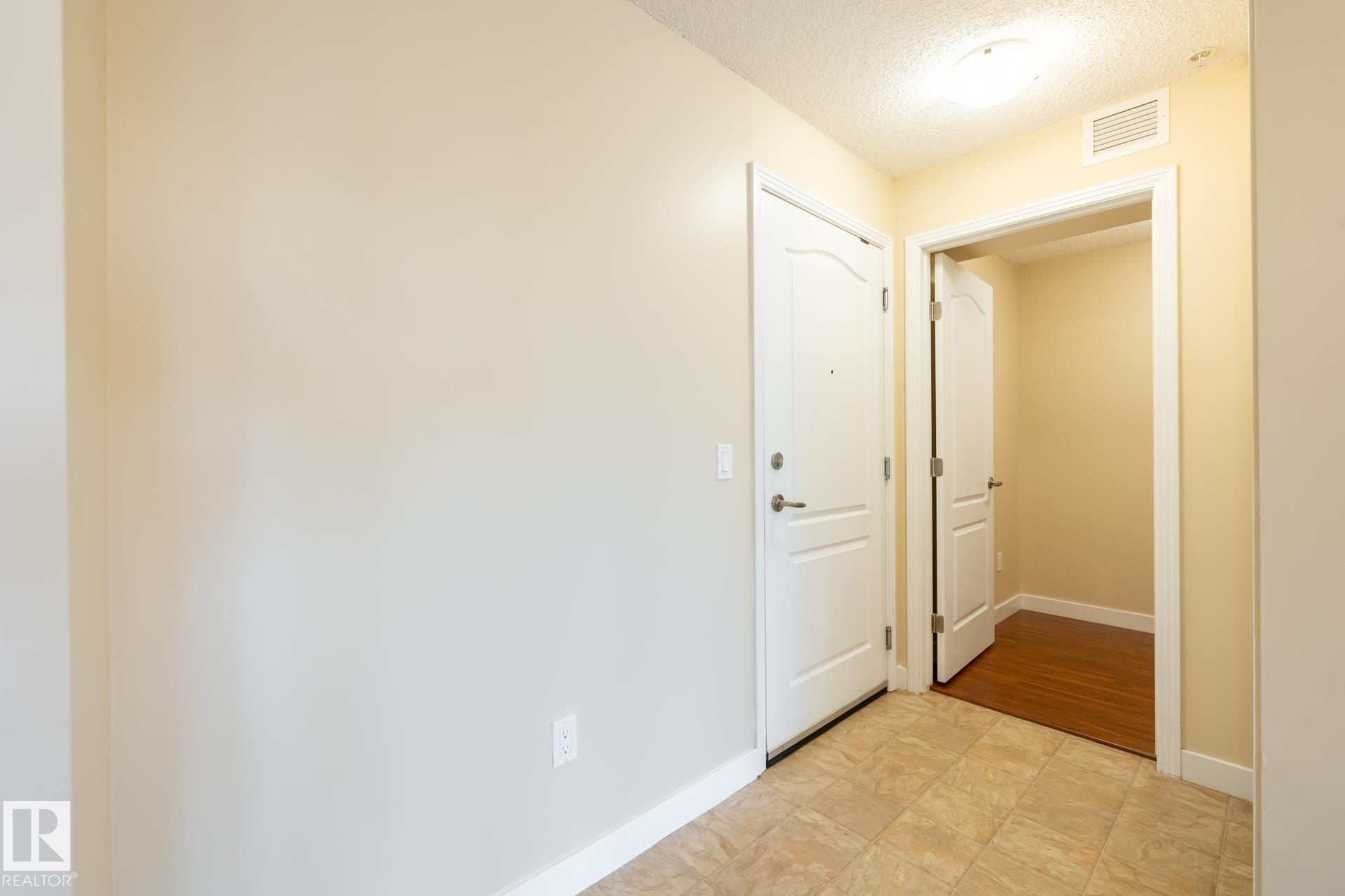 Photo 36 at 303 - 12650 142 Avenue NW, Baranow, Edmonton