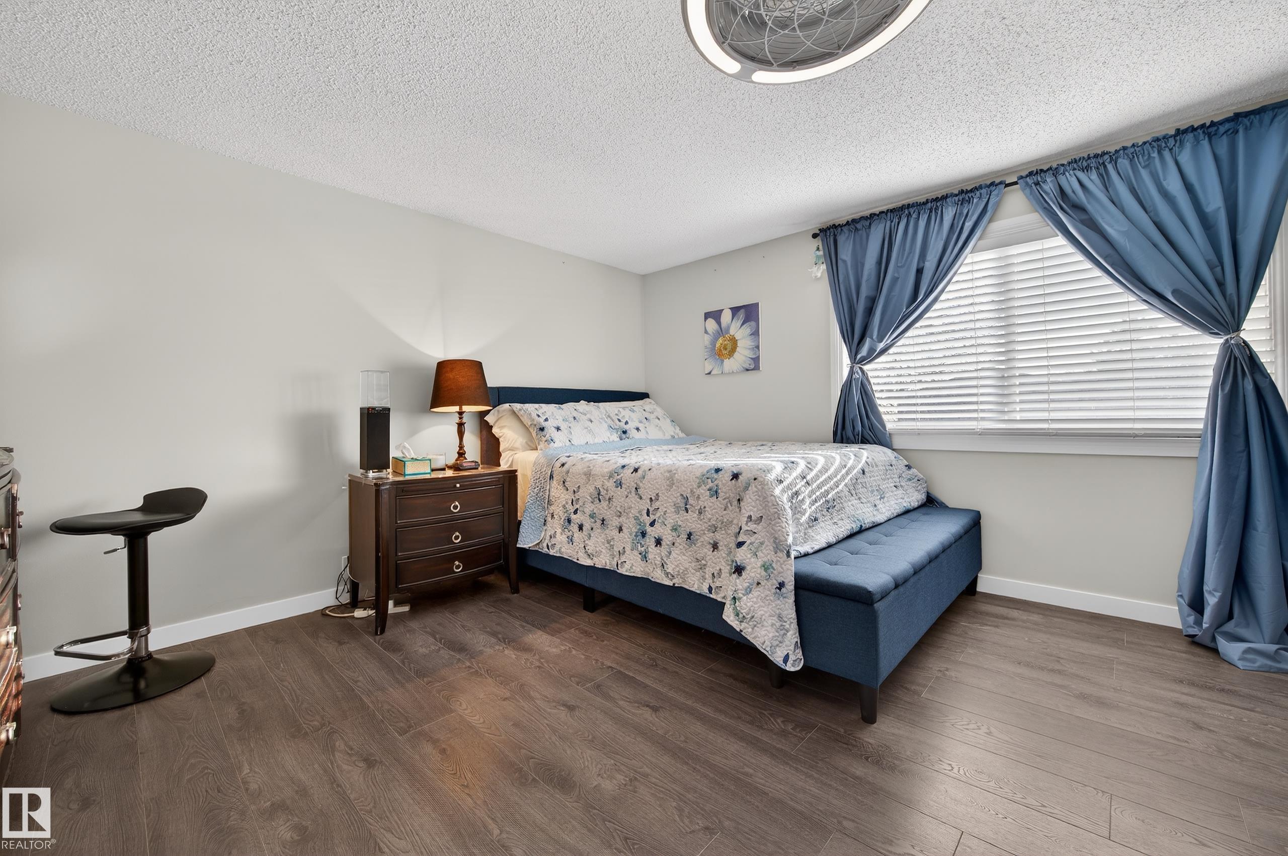 Photo 11 at 4755 35 Avenue NW, Minchau, Edmonton