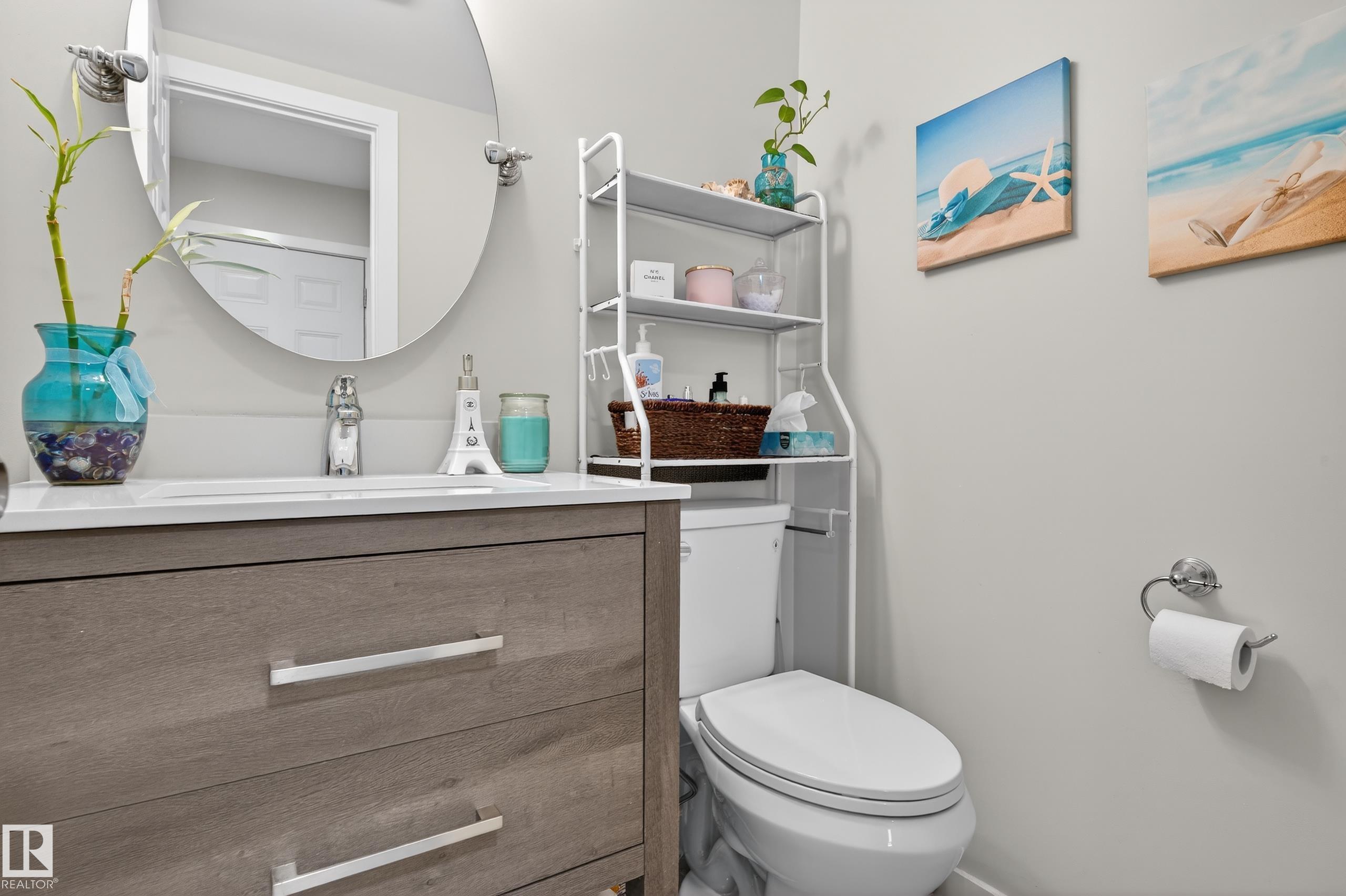 Photo 10 at 4755 35 Avenue NW, Minchau, Edmonton