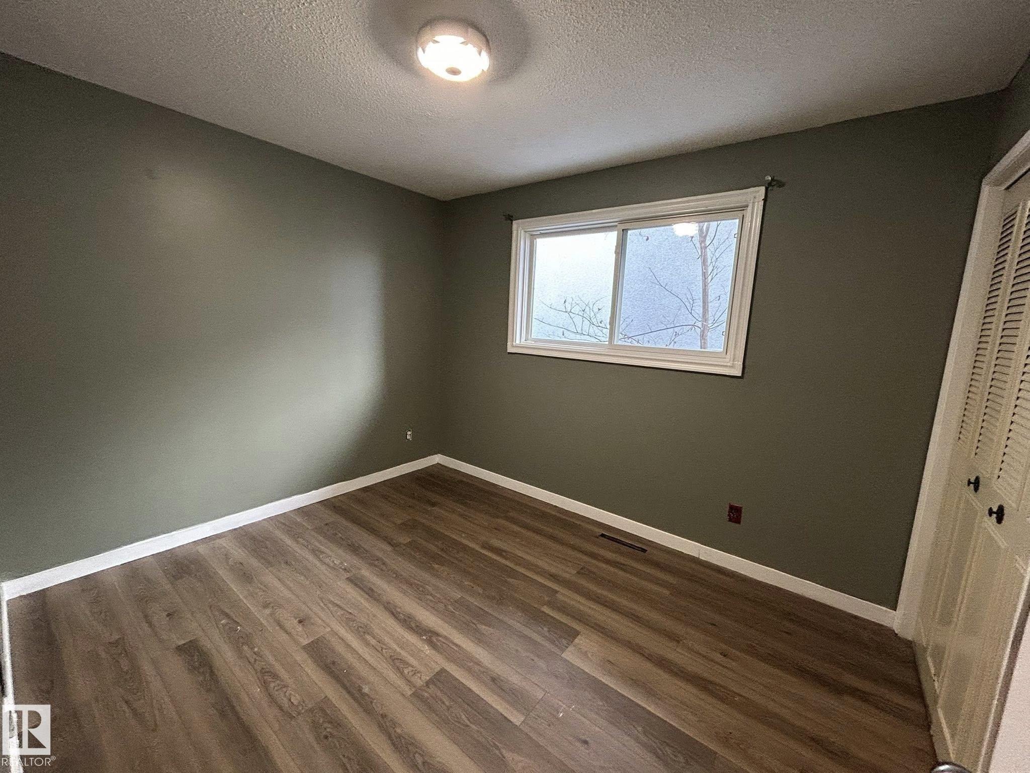 Photo 9 at 15016 80 Street NW, Kilkenny, Edmonton