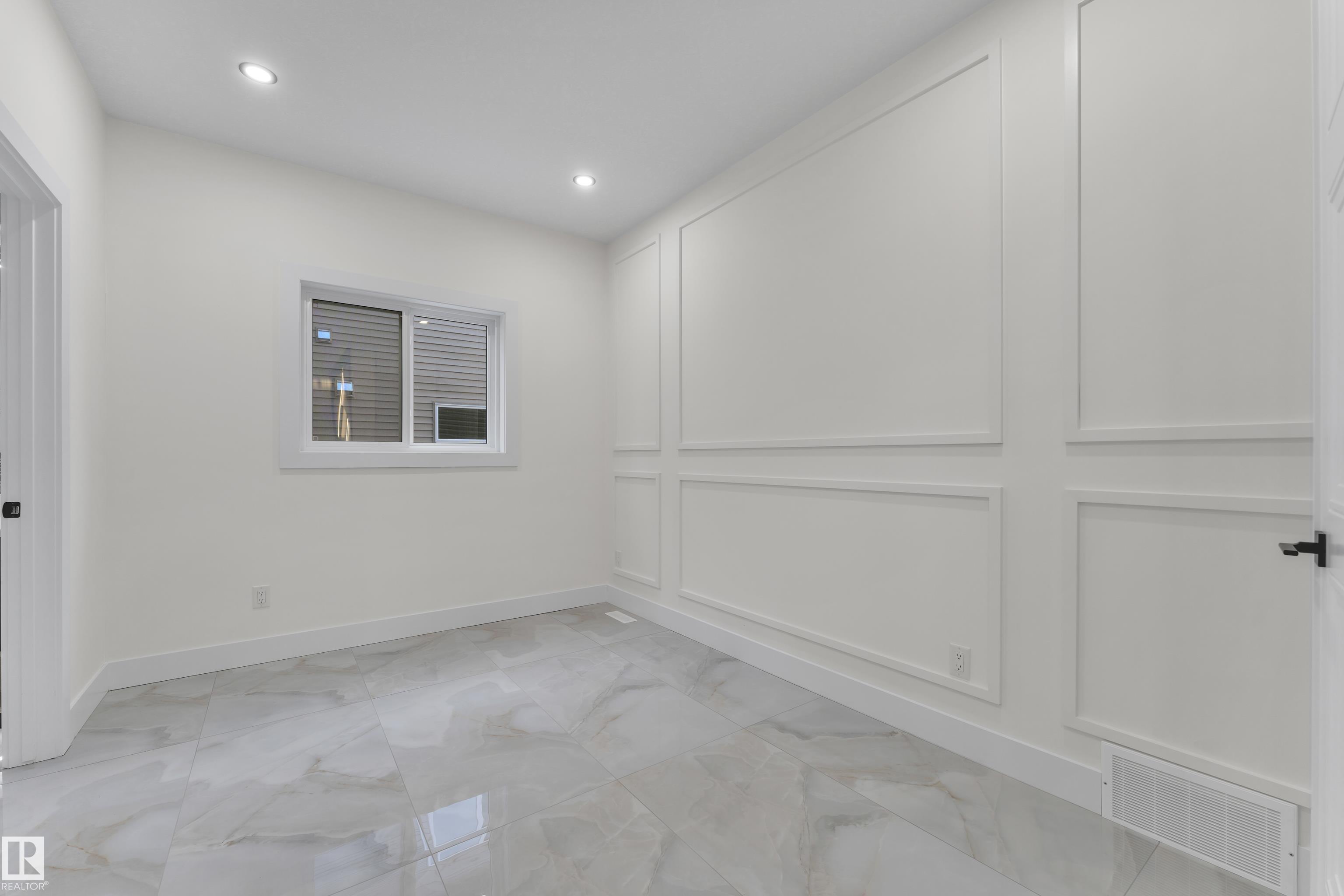 Photo 13 at 4008 40 Street, Lakeview North, Beaumont