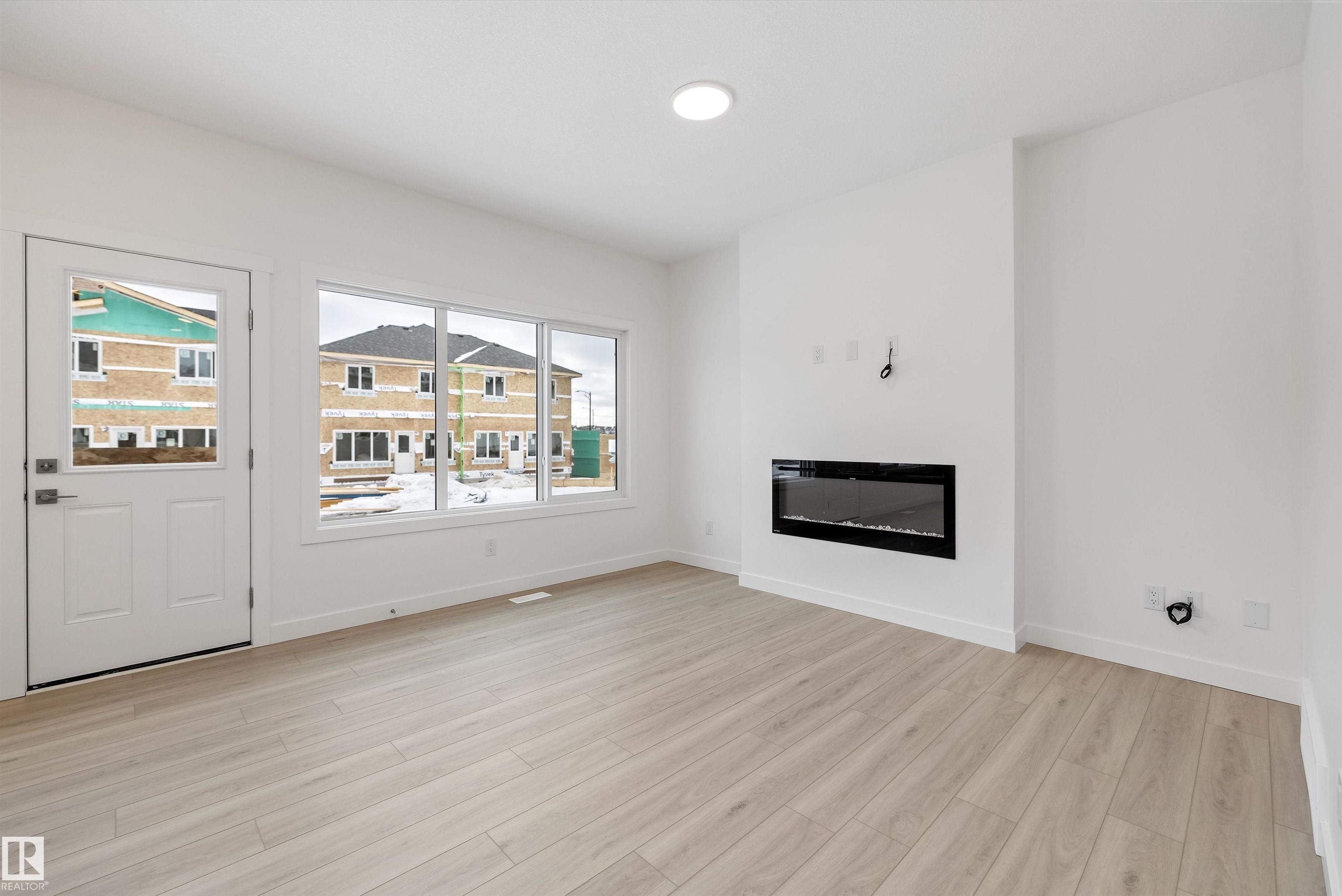 Photo 19 at 921 19 Avenue NW, Aster, Edmonton