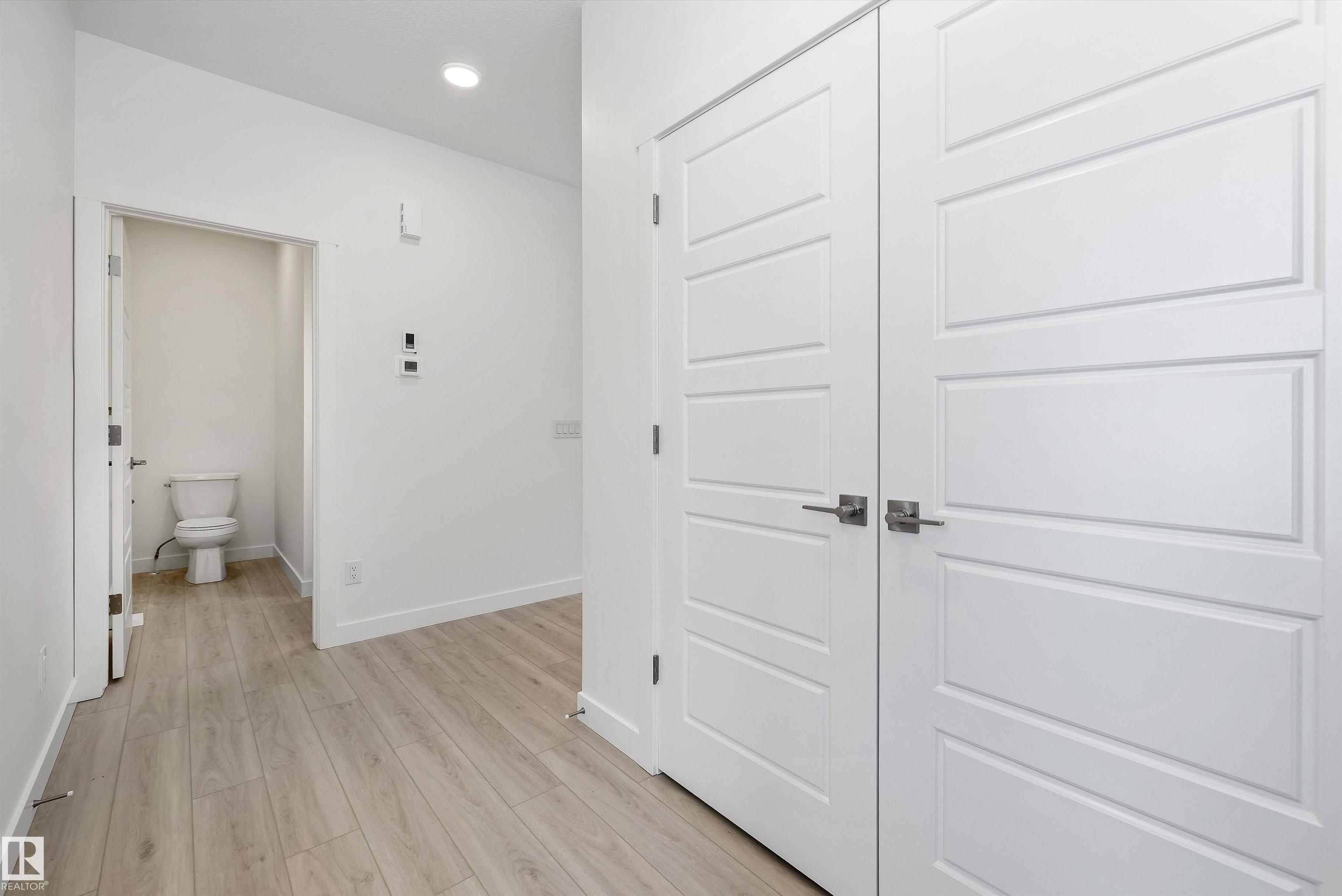 Photo 5 at 921 19 Avenue NW, Aster, Edmonton