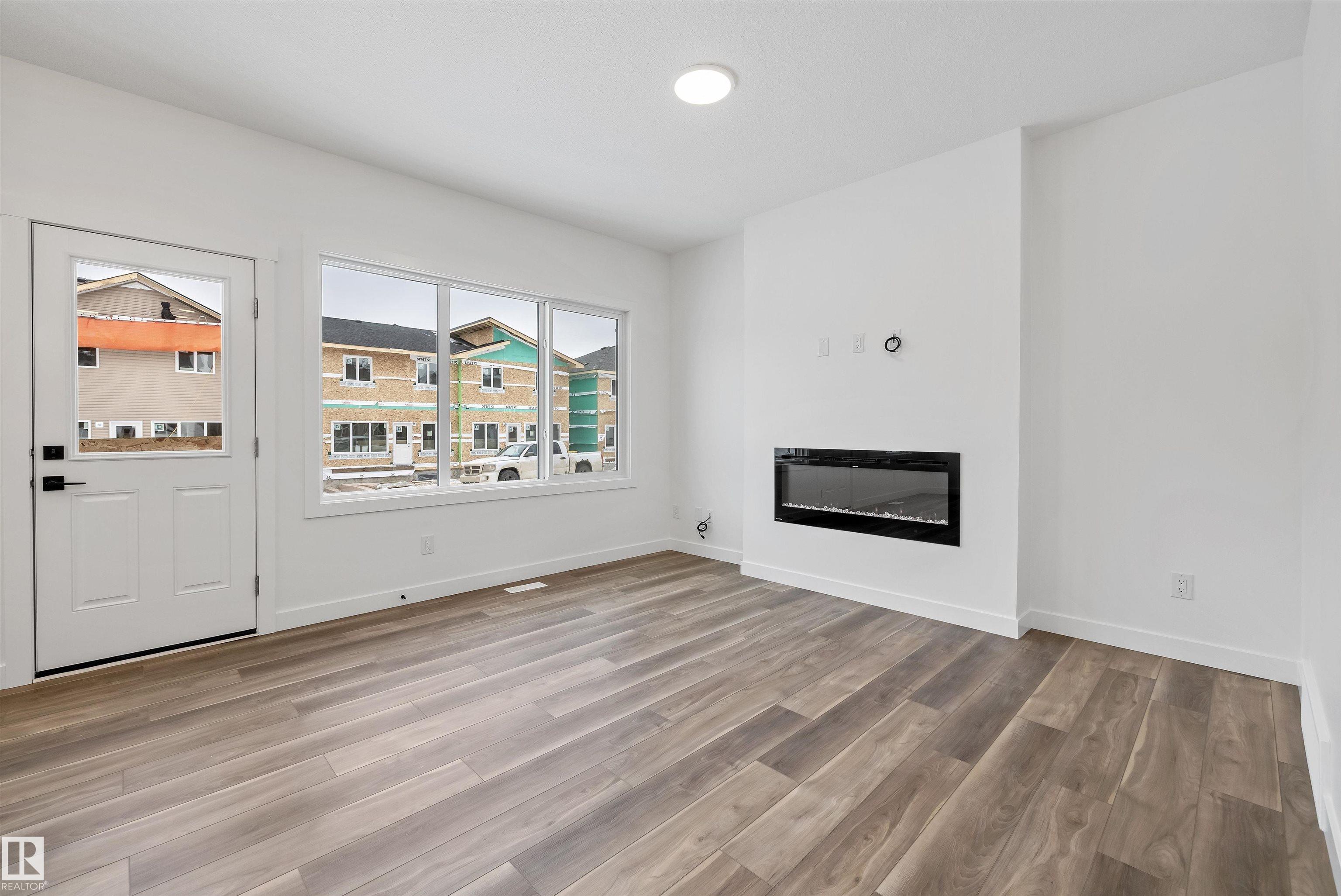 Photo 18 at 917 19 Avenue NW, Aster, Edmonton