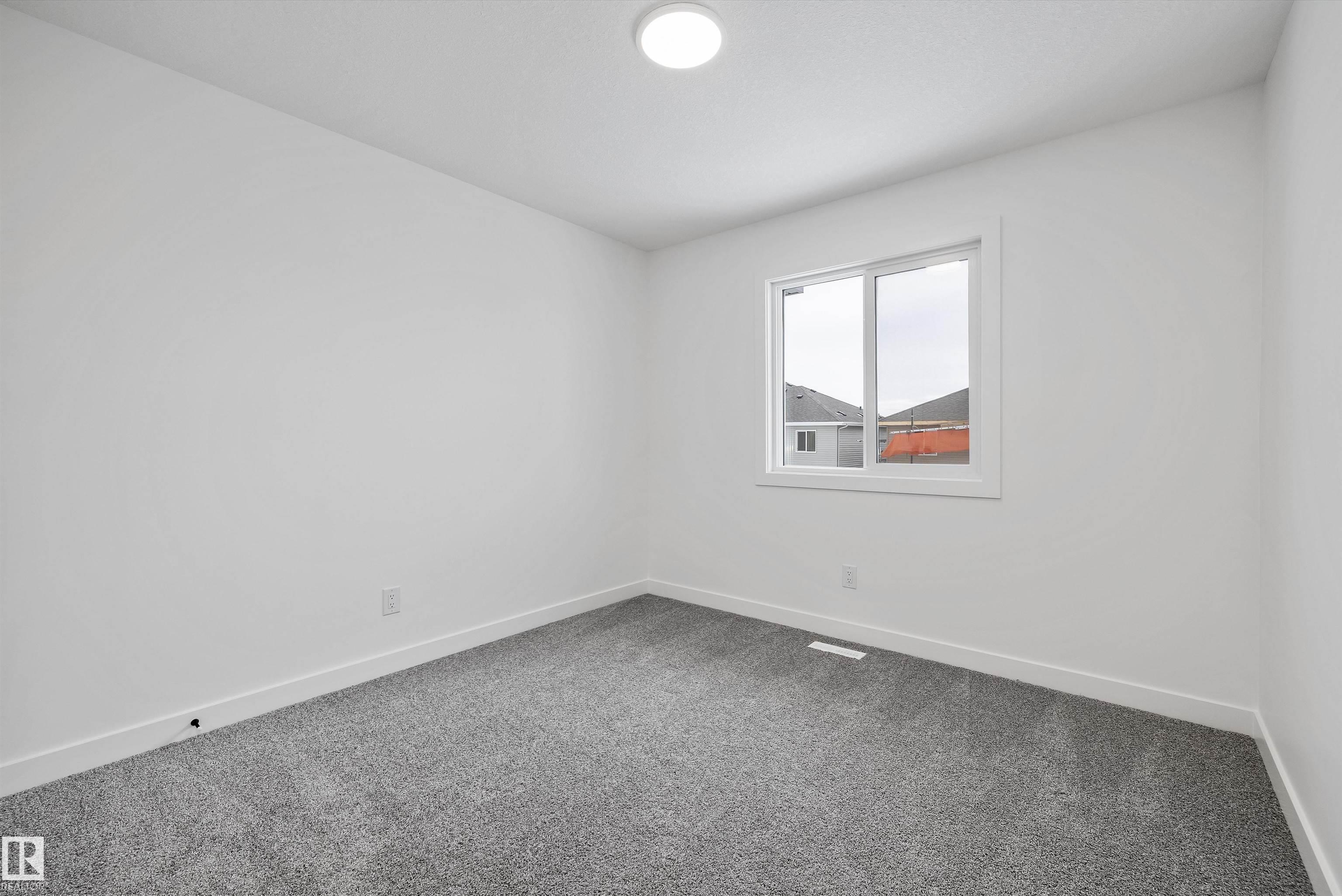 Photo 31 at 917 19 Avenue NW, Aster, Edmonton