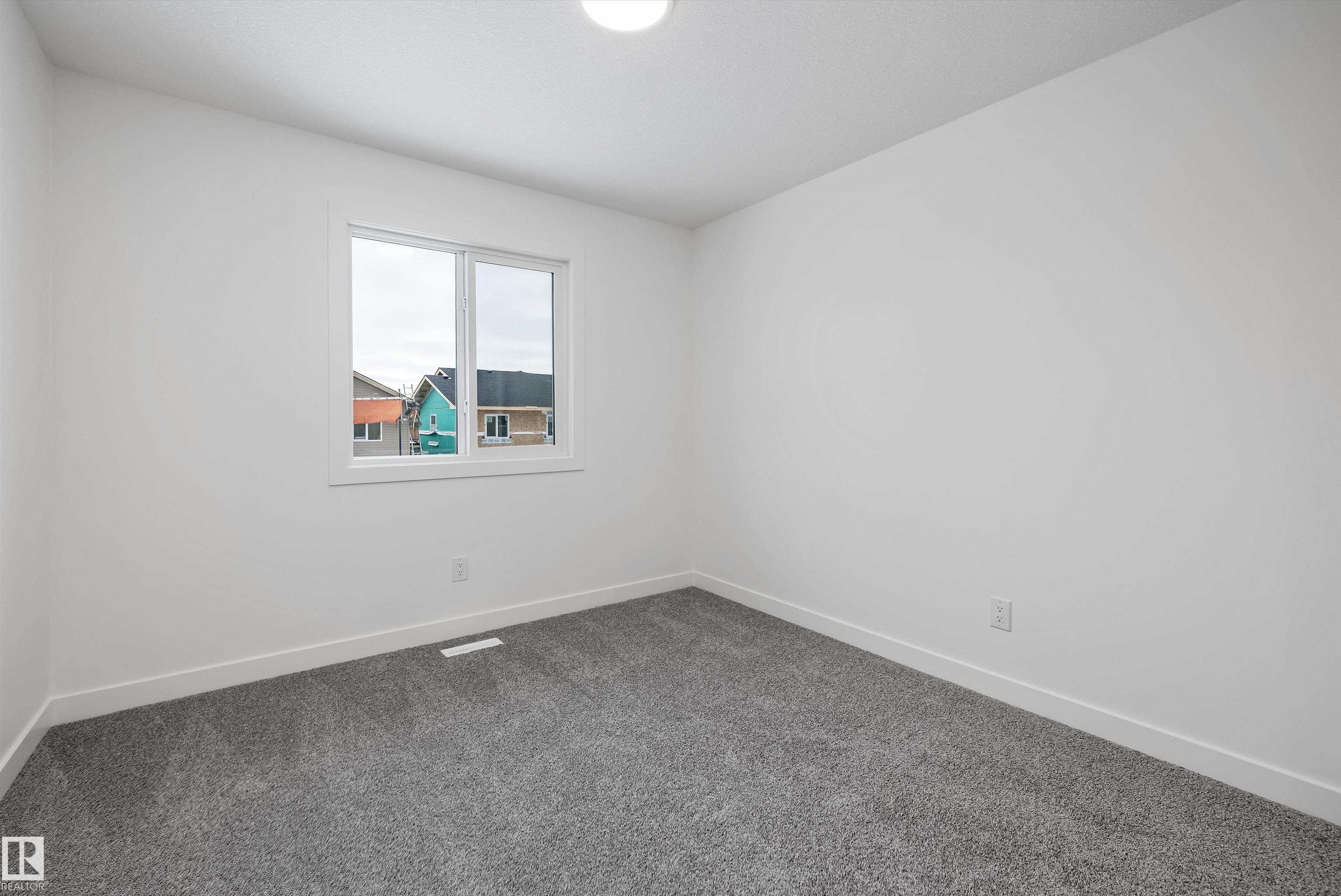 Photo 33 at 917 19 Avenue NW, Aster, Edmonton