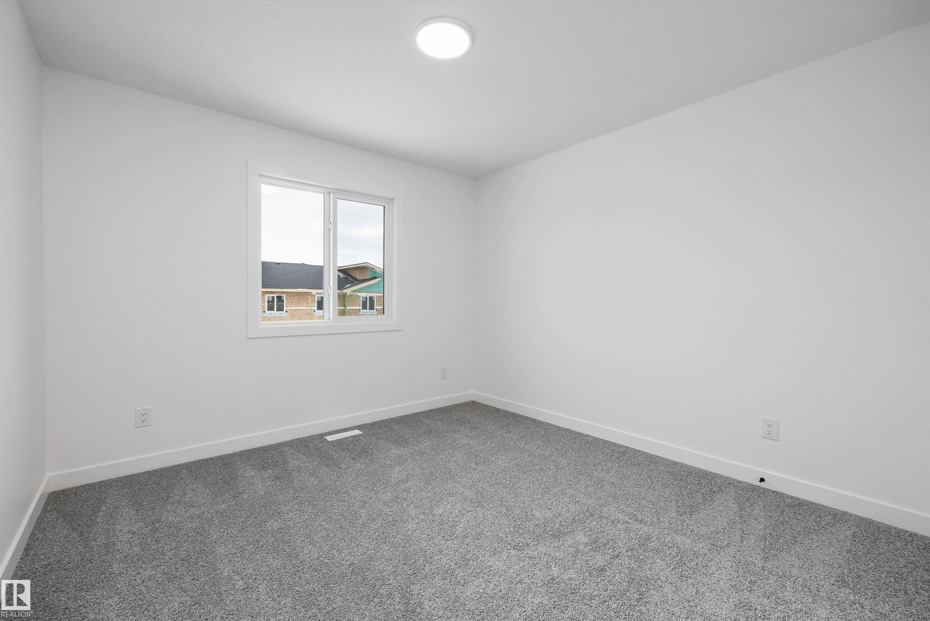 Photo 34 at 917 19 Avenue NW, Aster, Edmonton