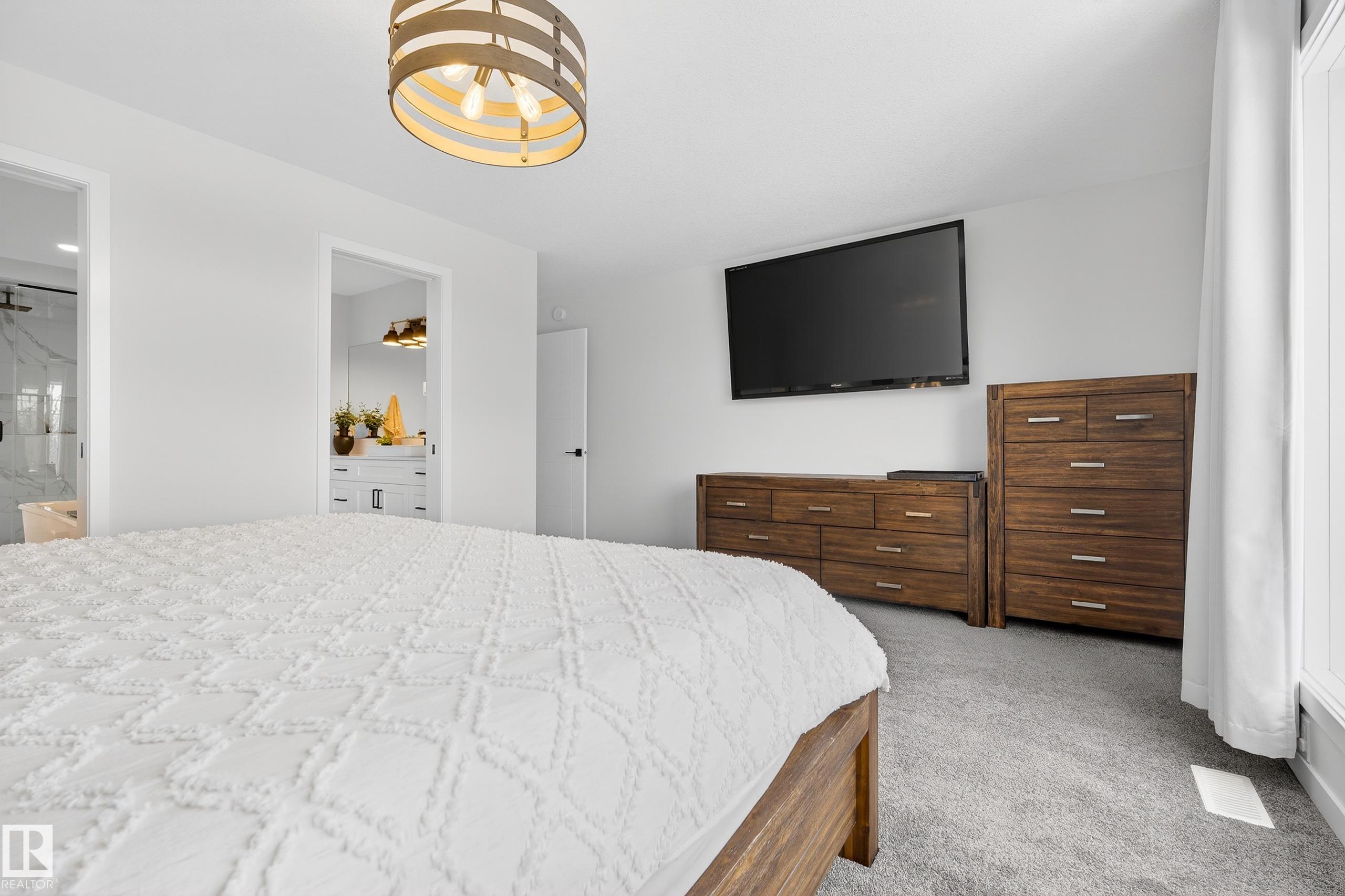 Photo 31 at 1663 Enright Way NW, Edgemont, Edmonton