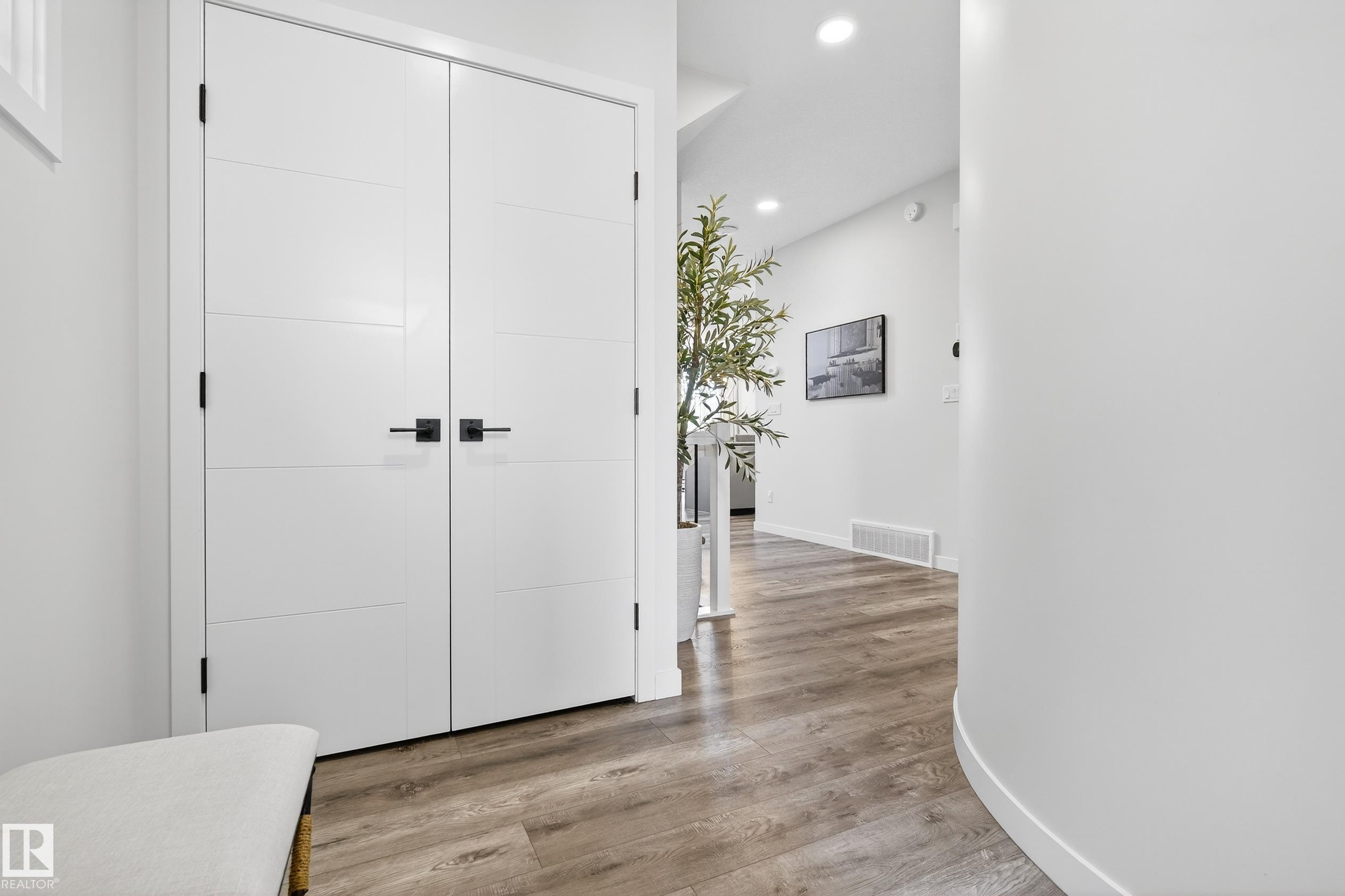 Photo 6 at 1663 Enright Way NW, Edgemont, Edmonton