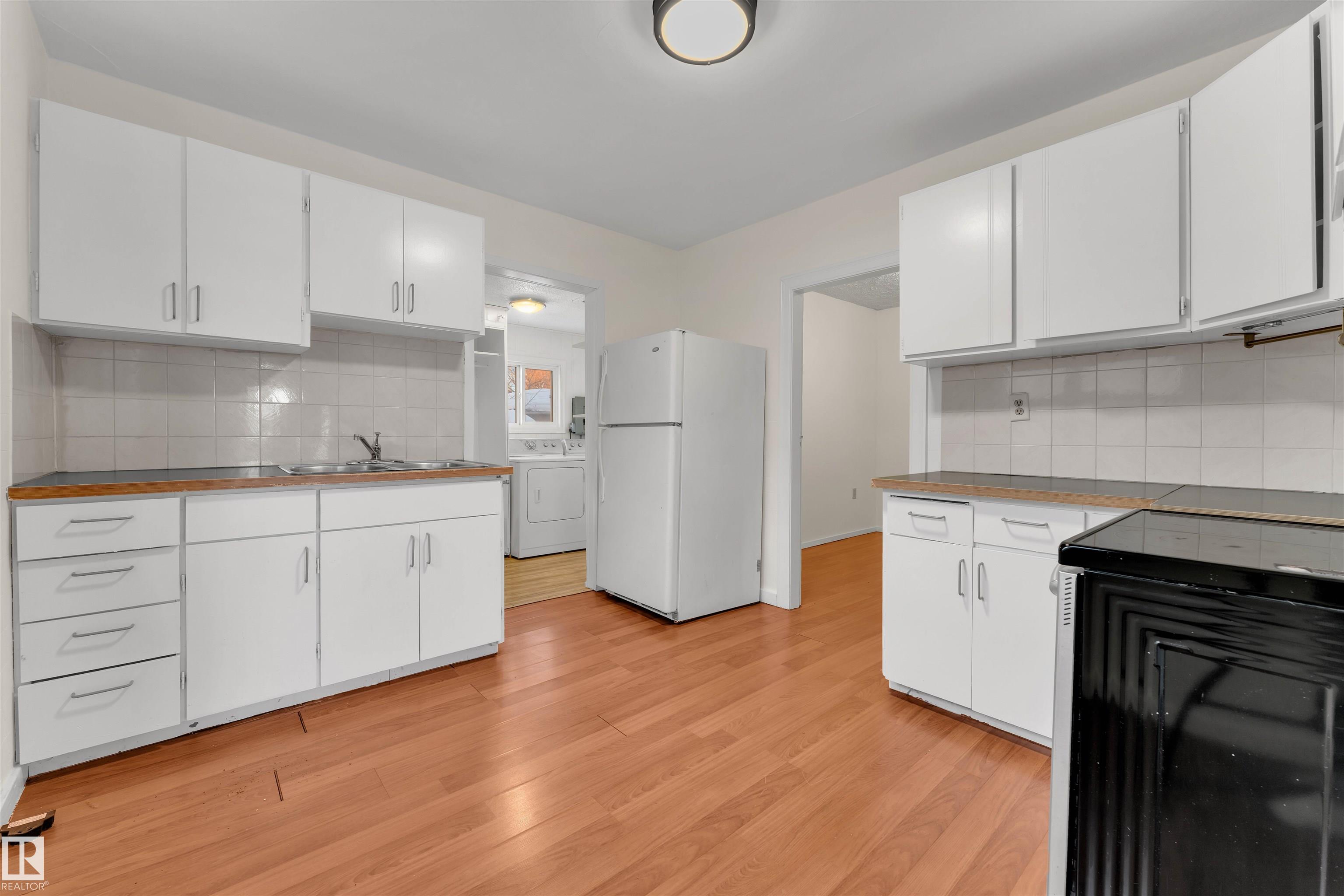 Photo 19 at 10657 64 Avenue NW, Allendale, Edmonton