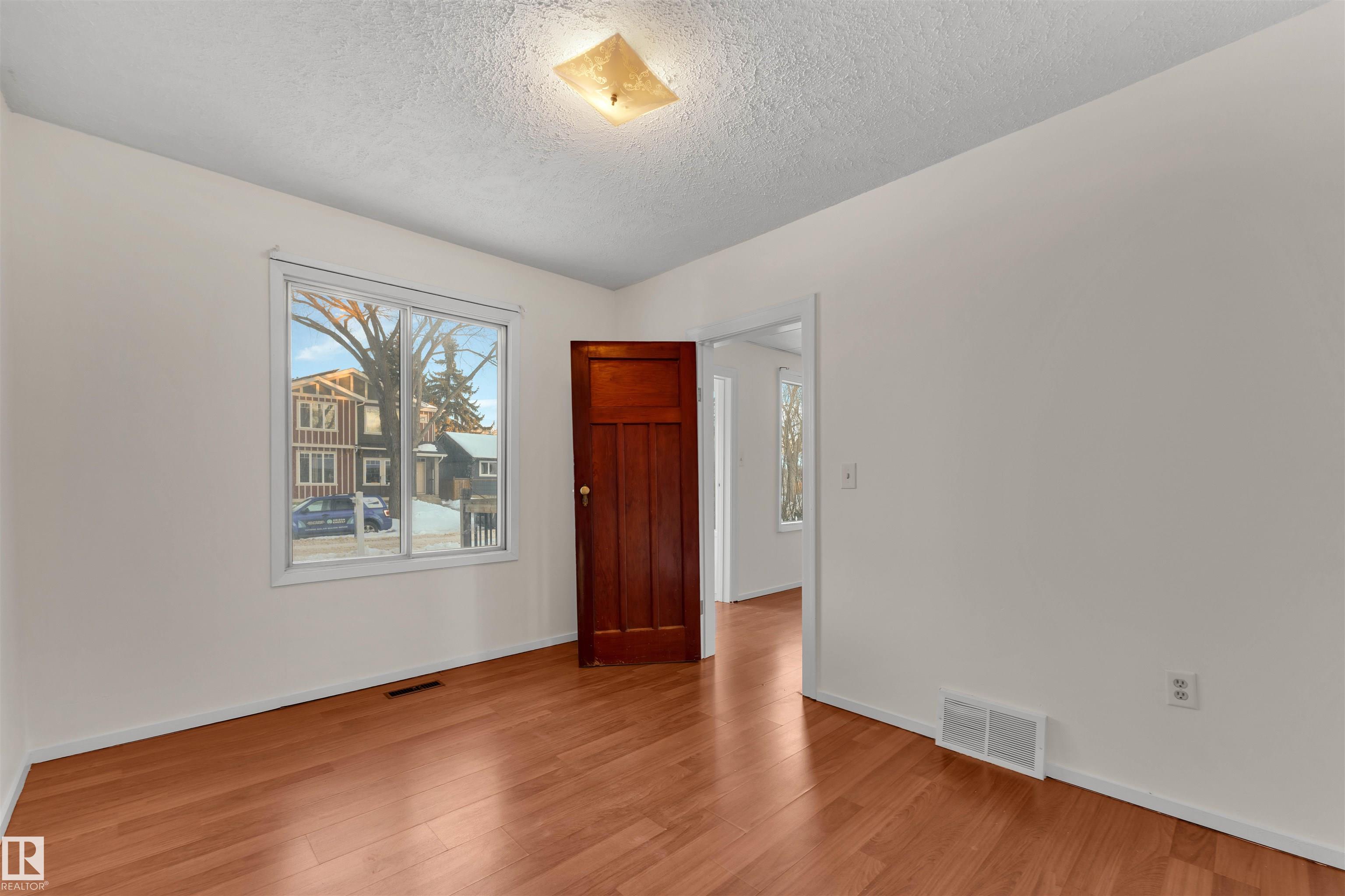 Photo 20 at 10657 64 Avenue NW, Allendale, Edmonton