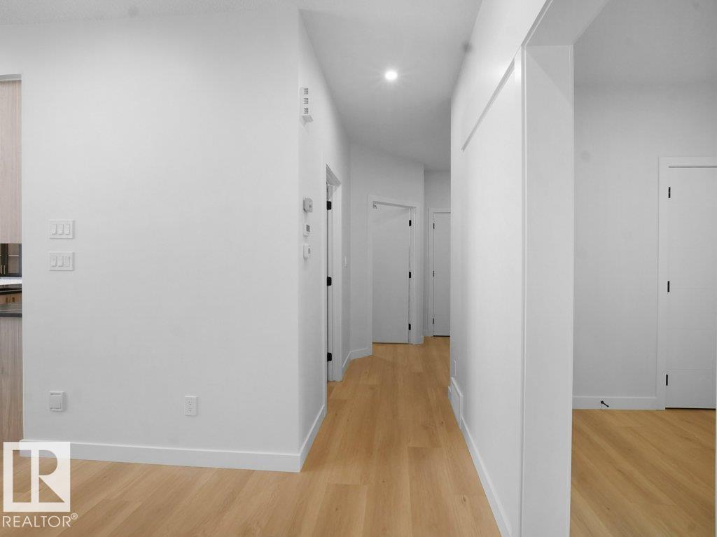 Photo 14 at 3324 Chickadee Drive NW, Starling, Edmonton