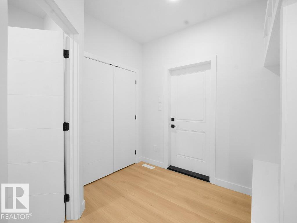 Photo 19 at 3324 Chickadee Drive NW, Starling, Edmonton