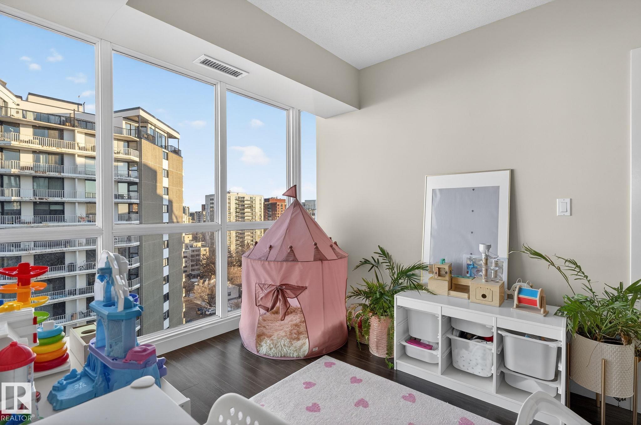 Photo 15 at 1404 - 10046 117 Street NW, Wîhkwêntôwin, Edmonton