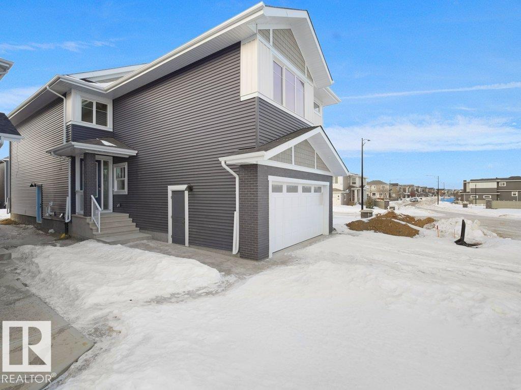 Photo 11 at 3328 Chickadee Drive NW, Starling, Edmonton