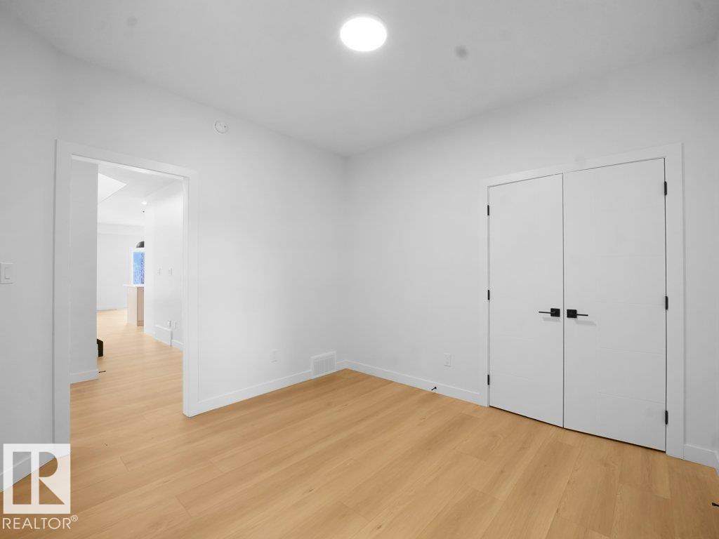 Photo 17 at 3328 Chickadee Drive NW, Starling, Edmonton