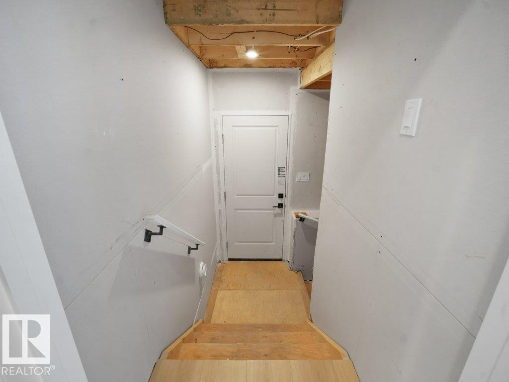 Photo 20 at 3328 Chickadee Drive NW, Starling, Edmonton