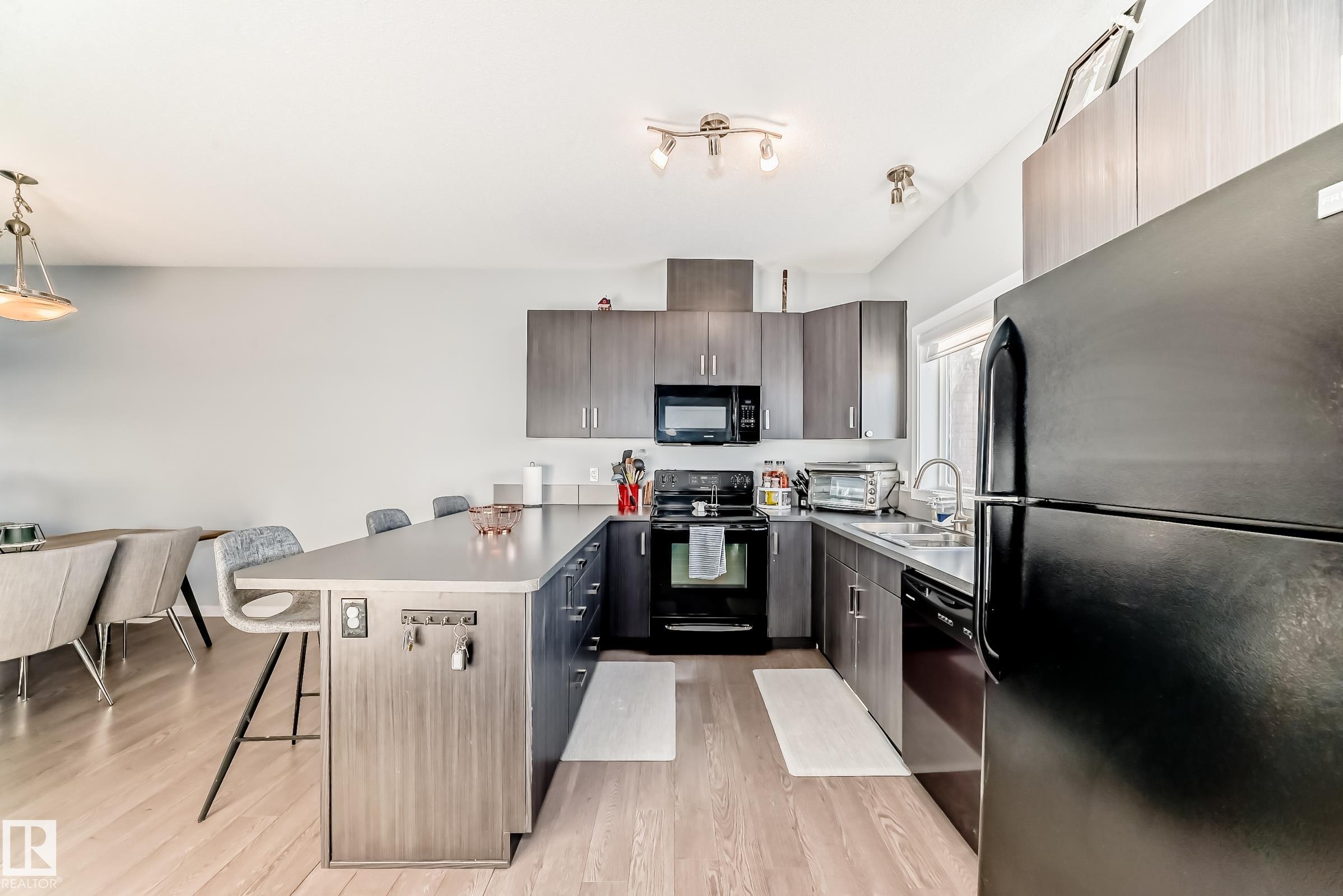 Photo 6 at 425 Simpkins Link, Southfork, Leduc