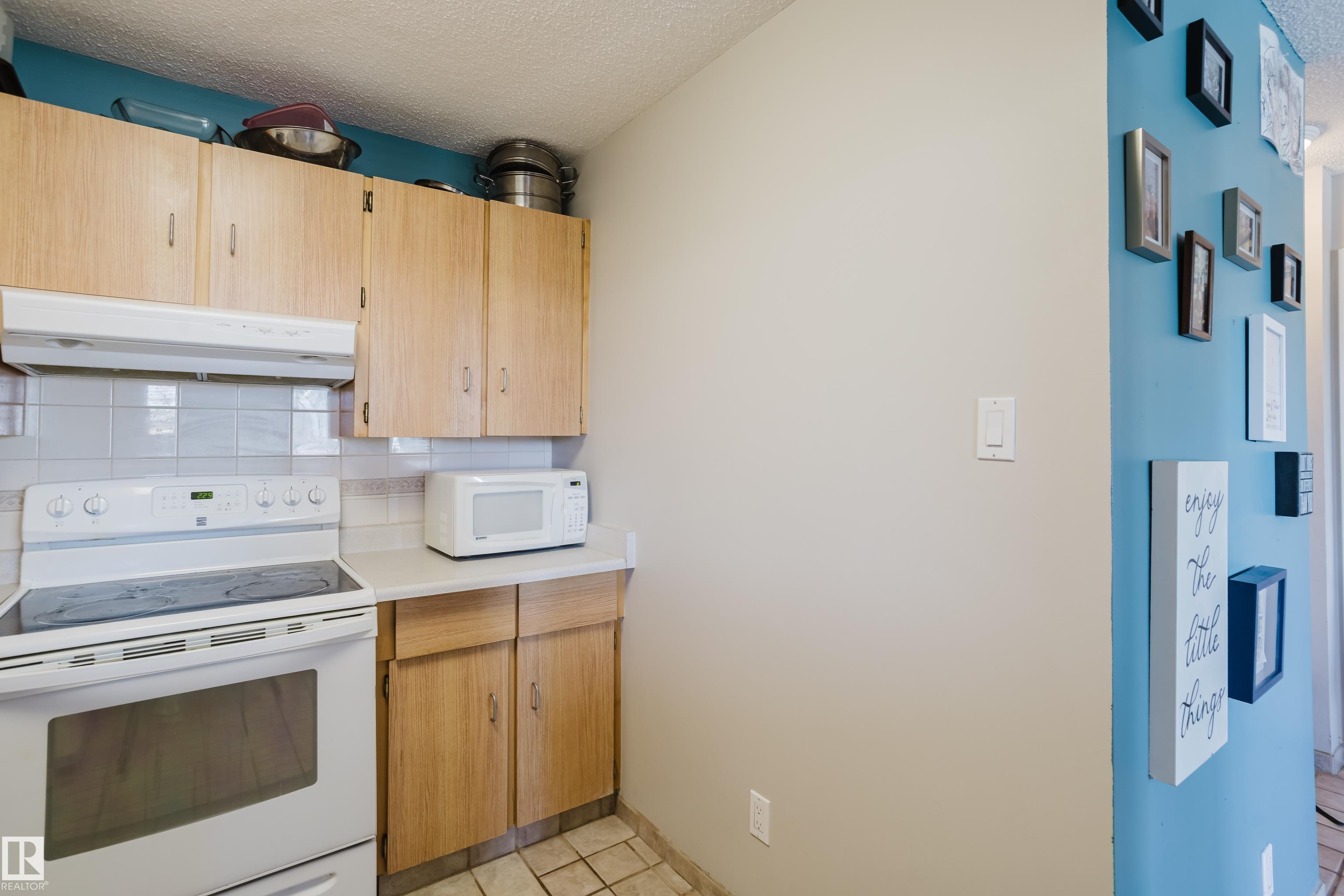 Photo 33 at 903 - 9916 113 Street NW, Wîhkwêntôwin, Edmonton