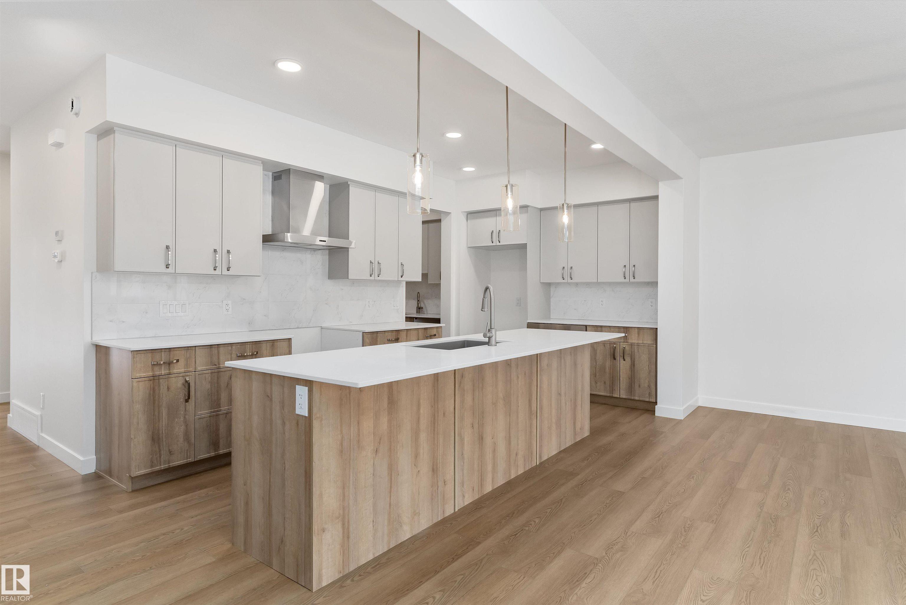 Photo 11 at 2728 194 Street NW, The Uplands, Edmonton