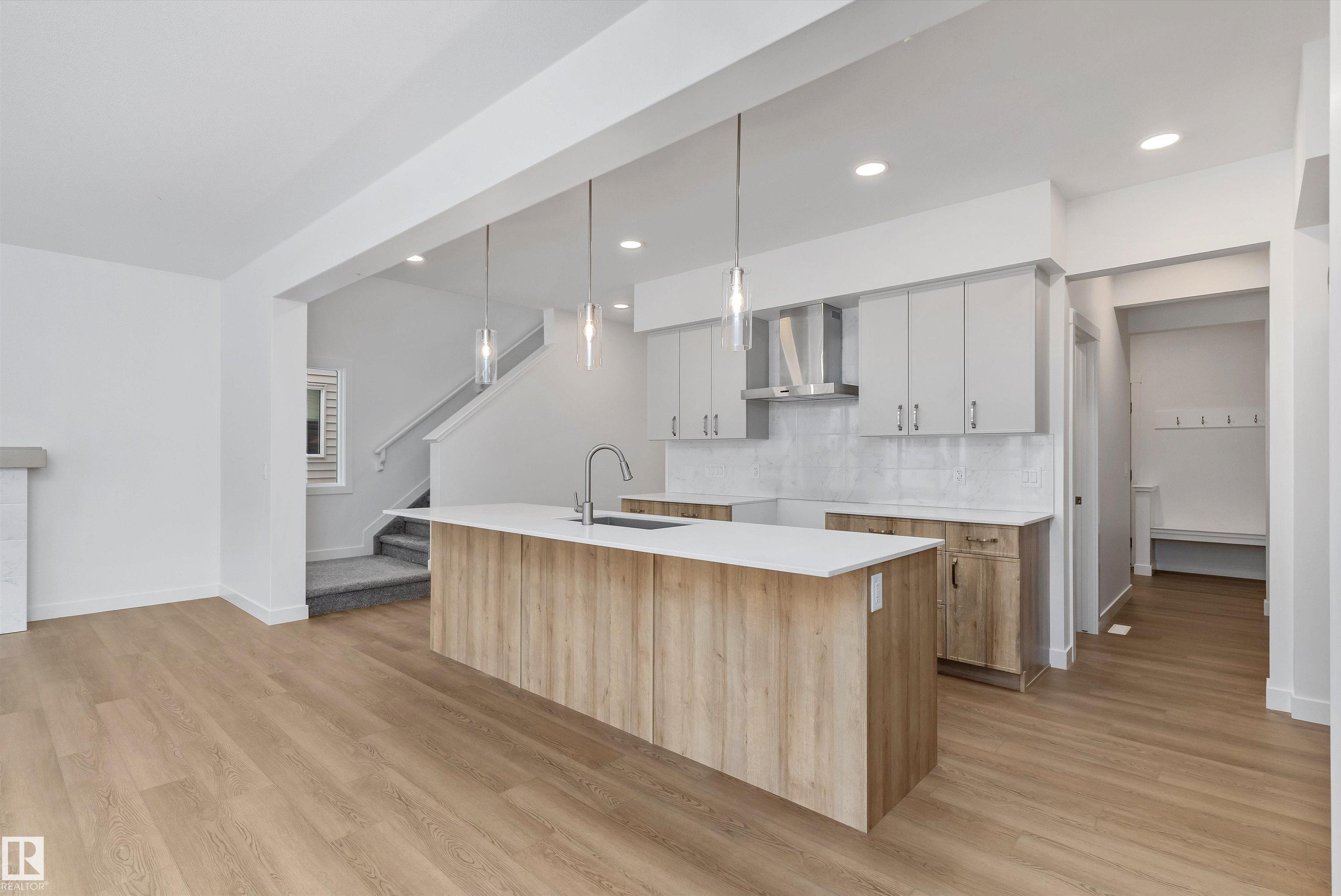 Photo 9 at 2728 194 Street NW, The Uplands, Edmonton