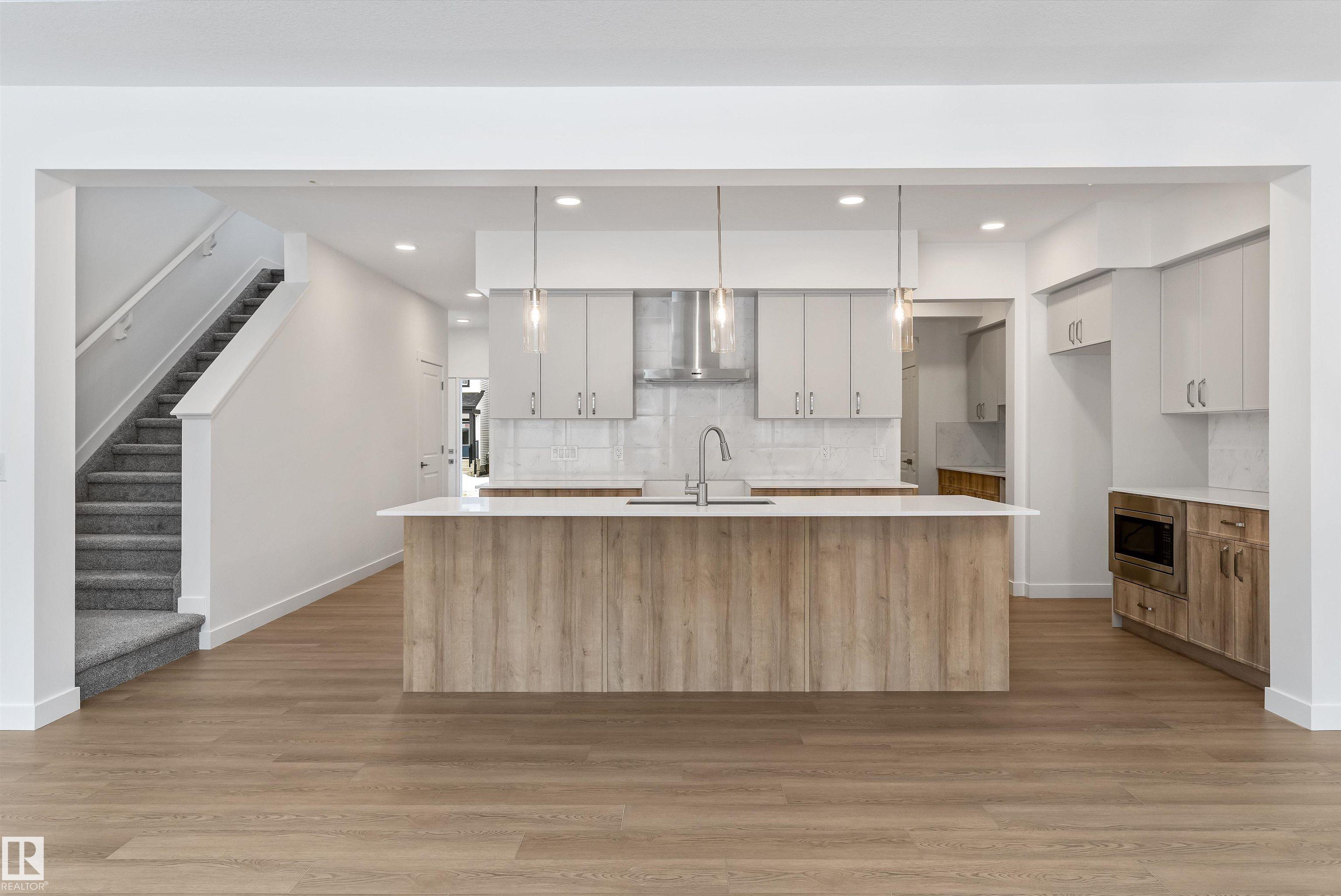 Photo 10 at 2728 194 Street NW, The Uplands, Edmonton