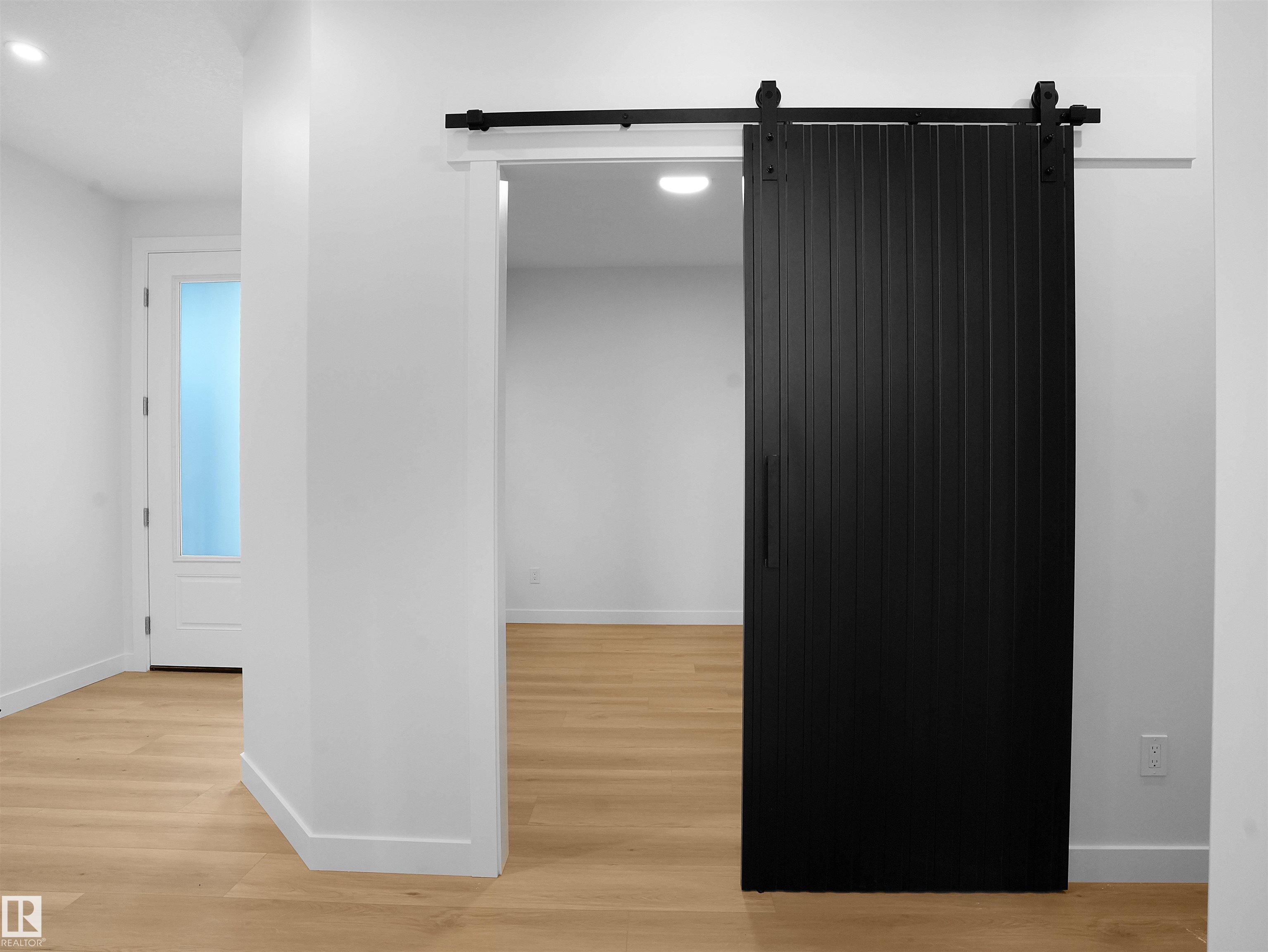 Photo 20 at 1441 Osprey crest NW, Hawks Ridge, Edmonton