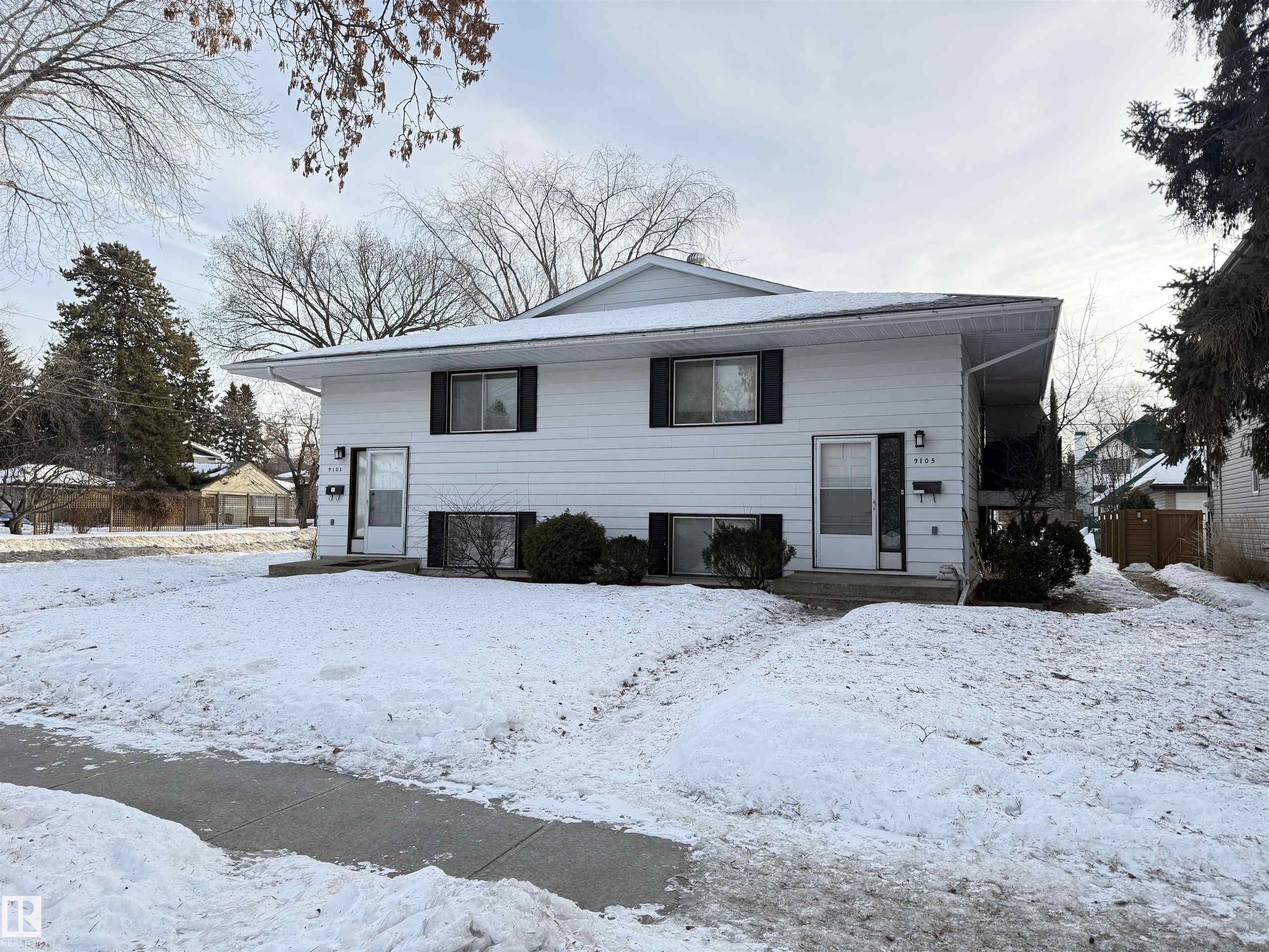 7810 91 Street NW, King Edward Park, Edmonton photo number 2