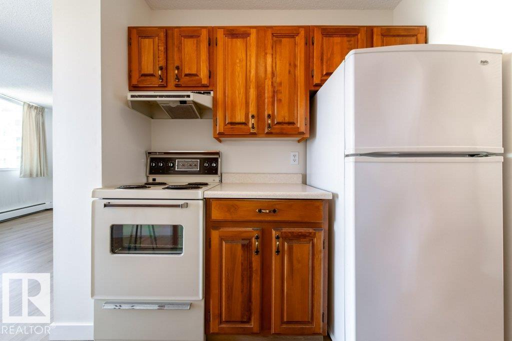 Photo 12 at 1101 - 12141 Jasper Avenue NW, Wîhkwêntôwin, Edmonton