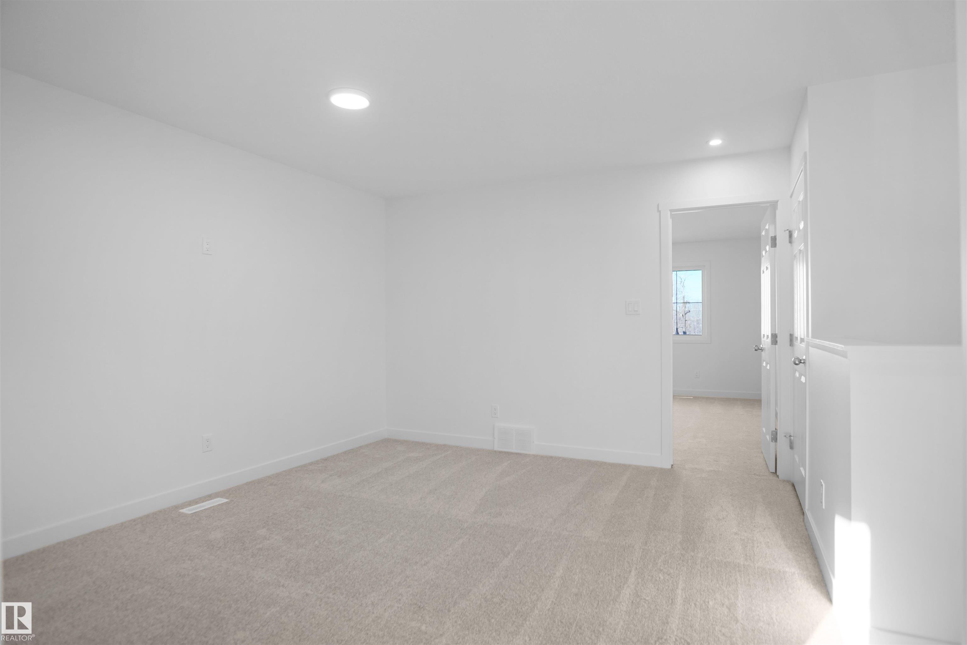 Photo 14 at 903 19 Avenue NW, Aster, Edmonton