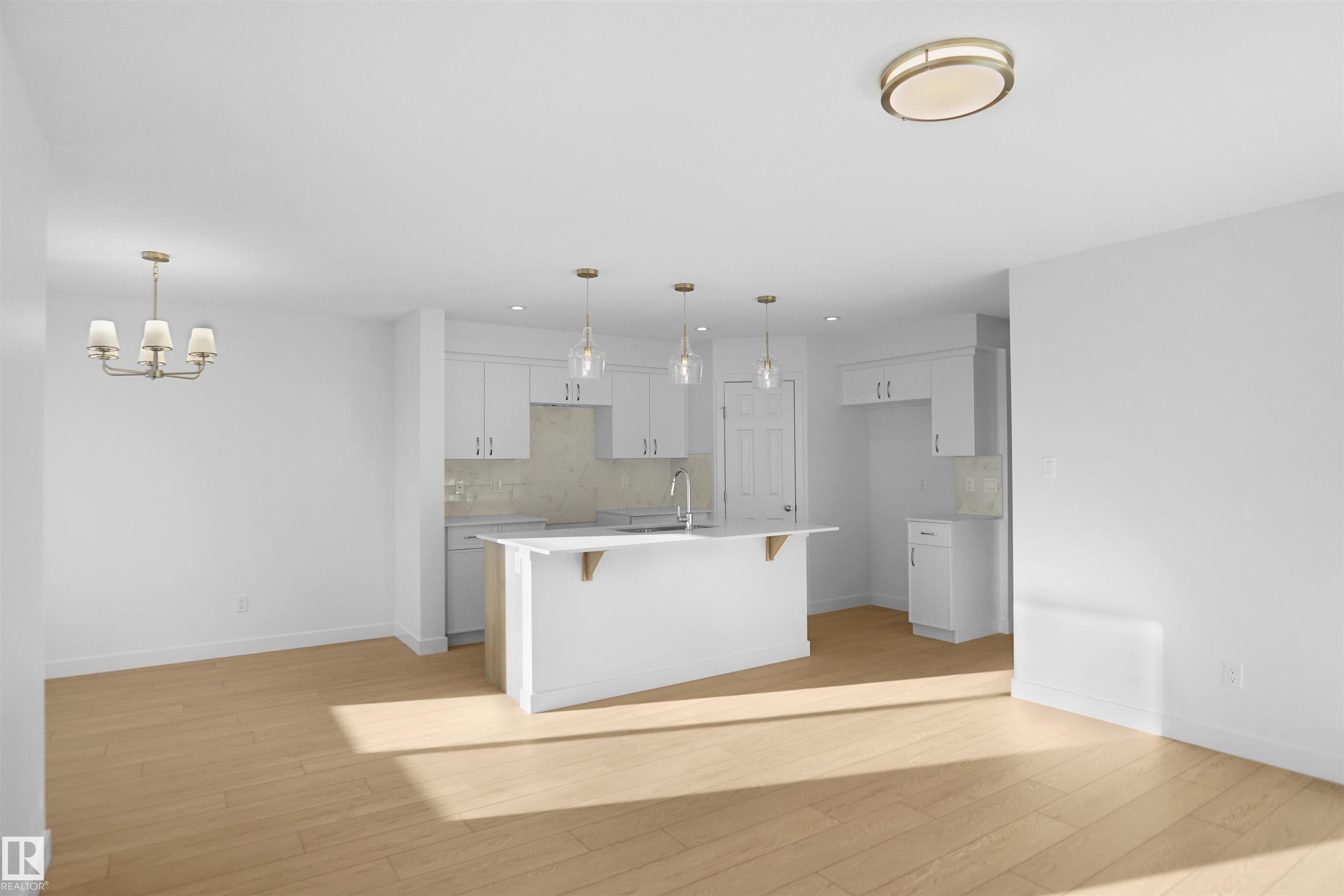 Photo 5 at 903 19 Avenue NW, Aster, Edmonton