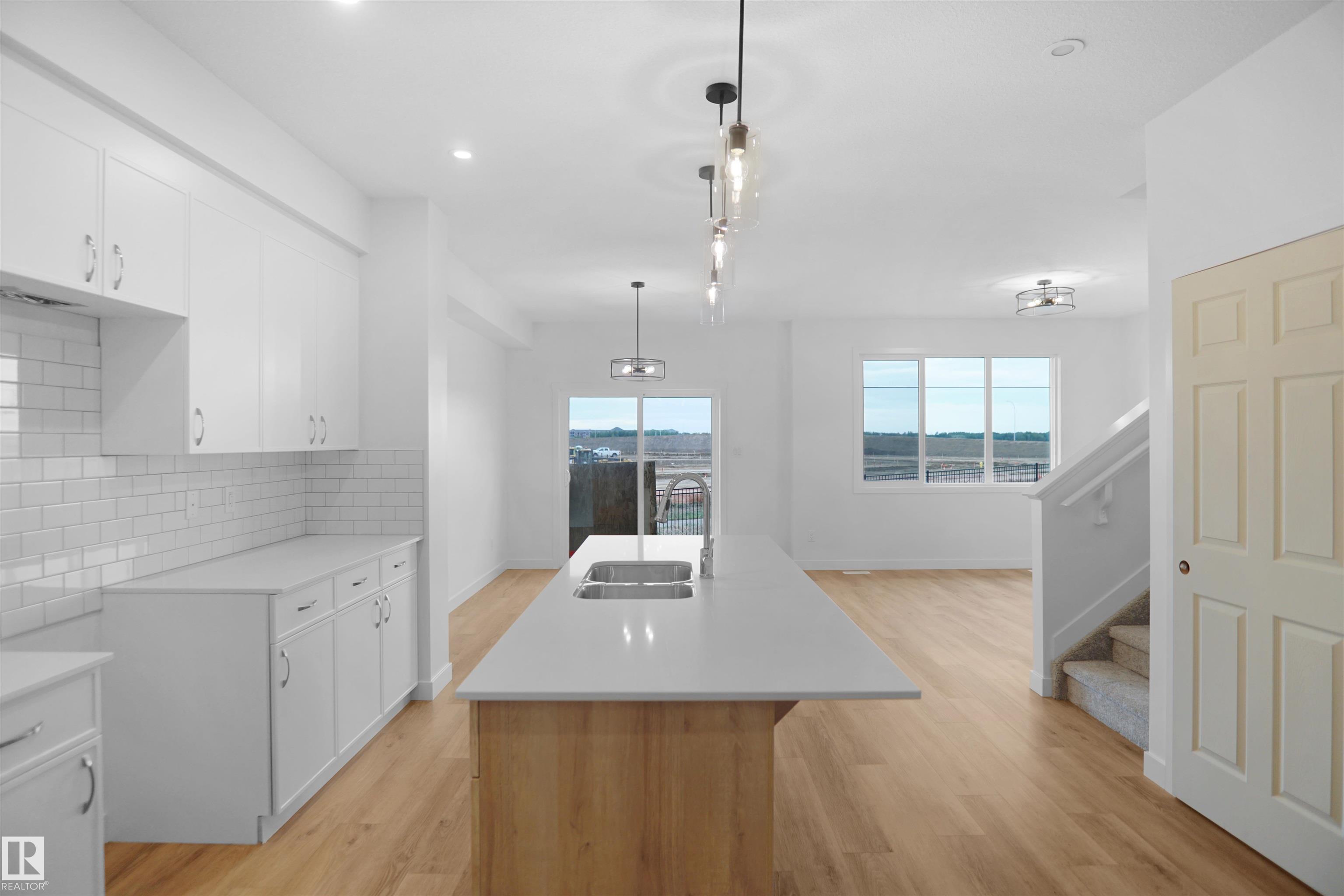 Photo 9 at 1031 14 Avenue NW, Aster, Edmonton