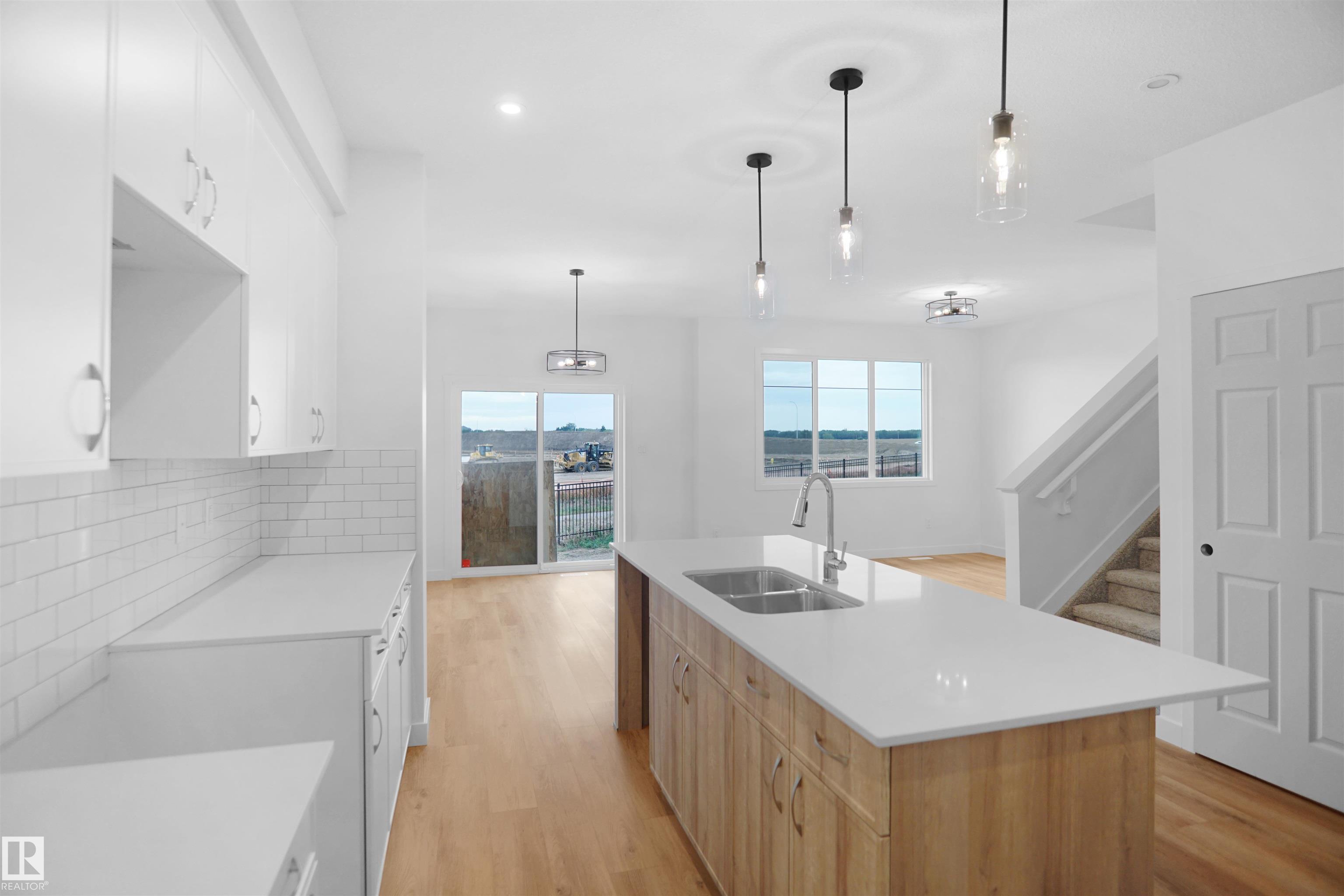 Photo 10 at 1031 14 Avenue NW, Aster, Edmonton